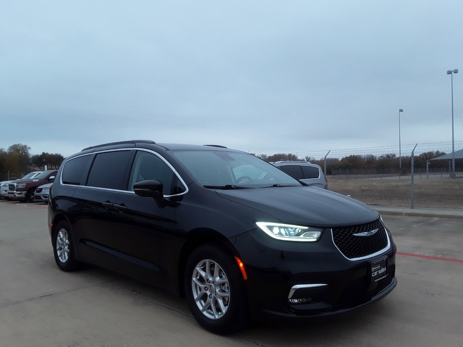 2022 Chrysler Pacifica Touring L FWD