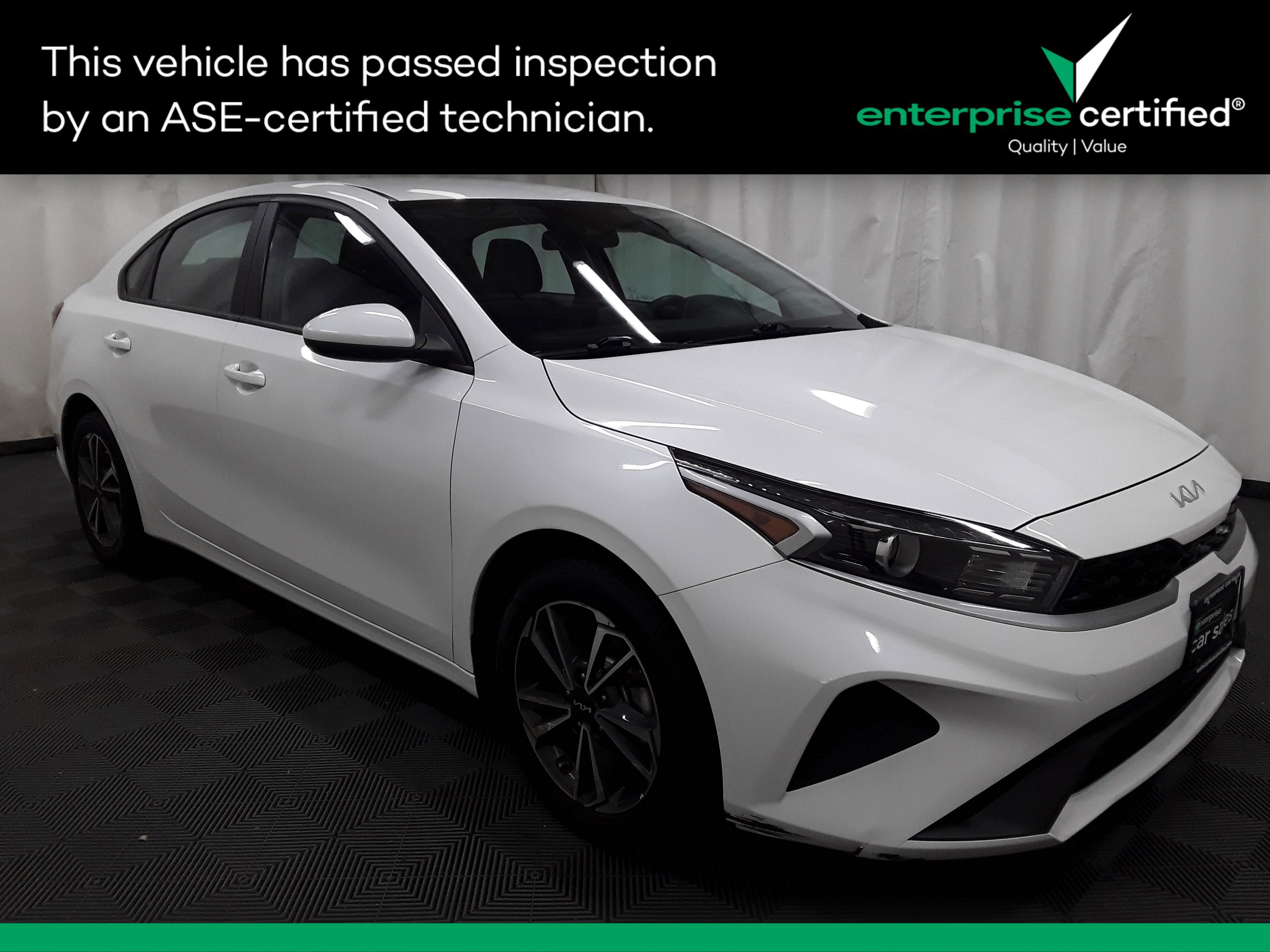 Used 2023 Kia Forte LXS IVT