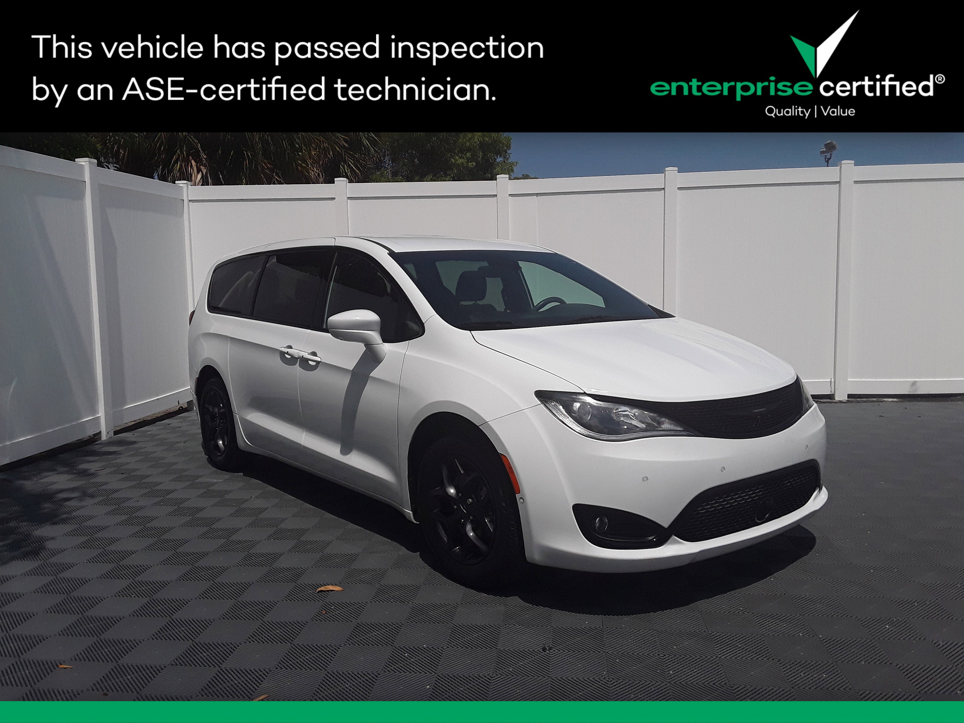 2020 Chrysler Pacifica Touring FWD