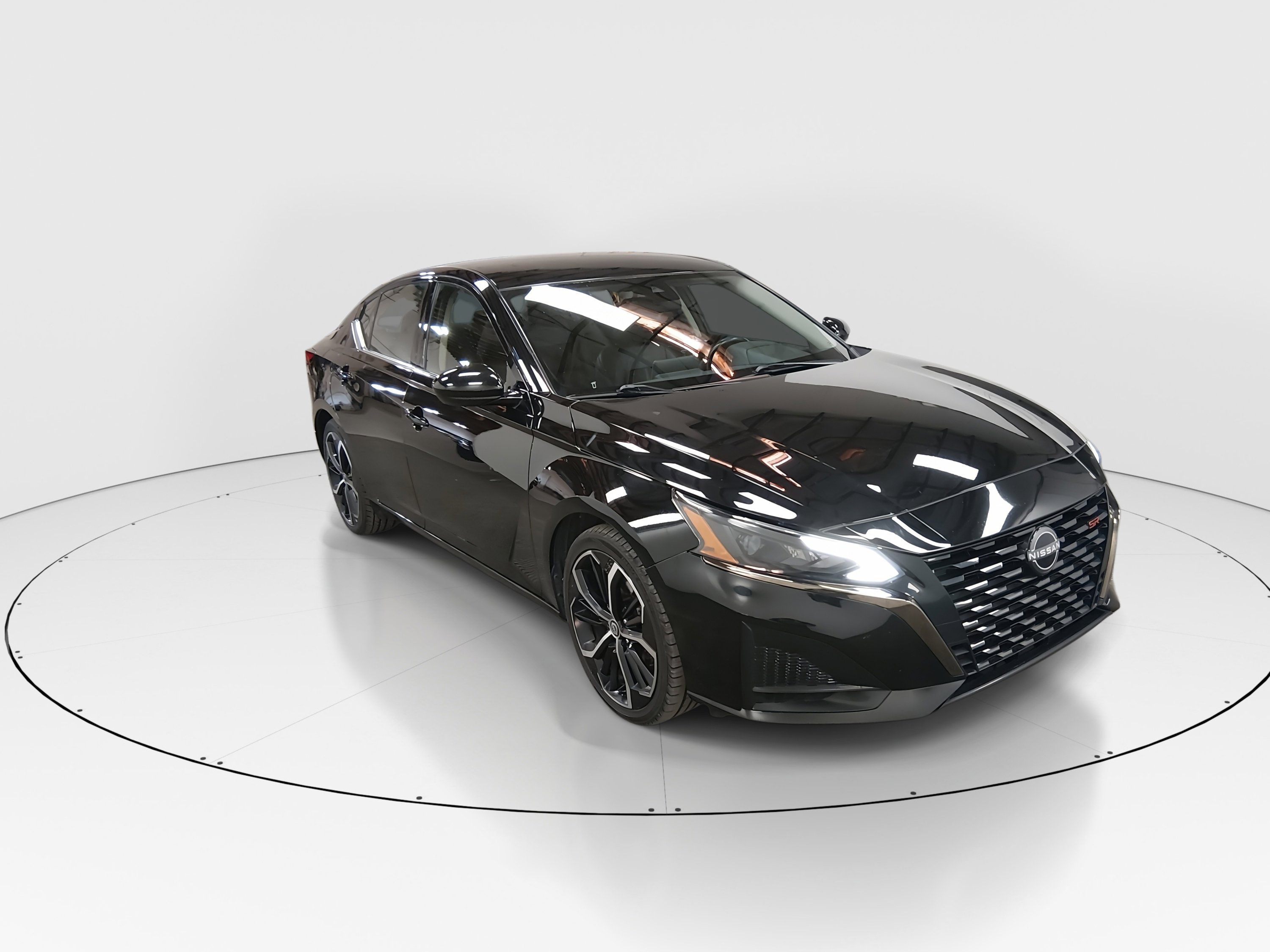 2023 Nissan Altima SR