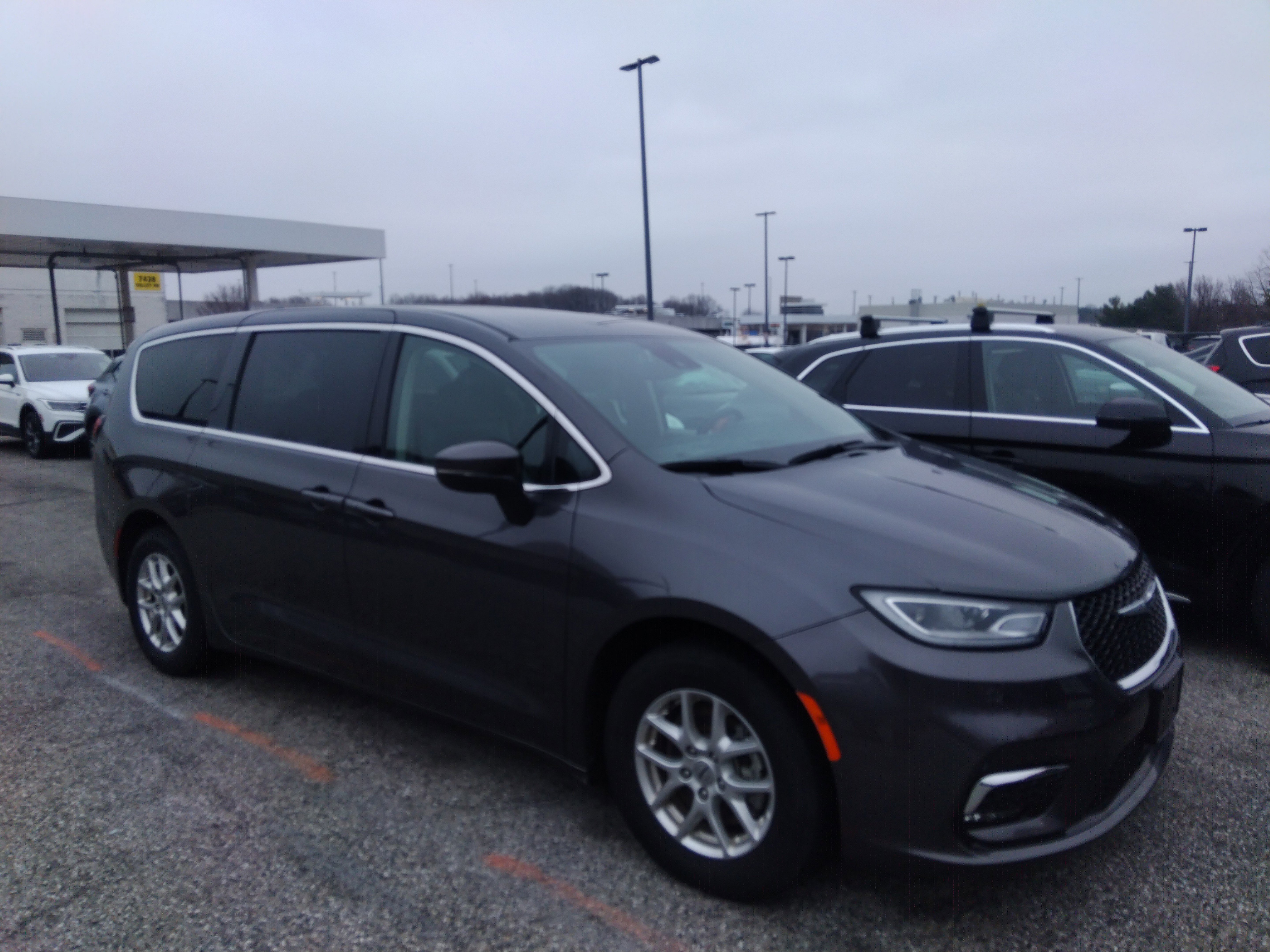 2023 Chrysler Pacifica Touring L FWD