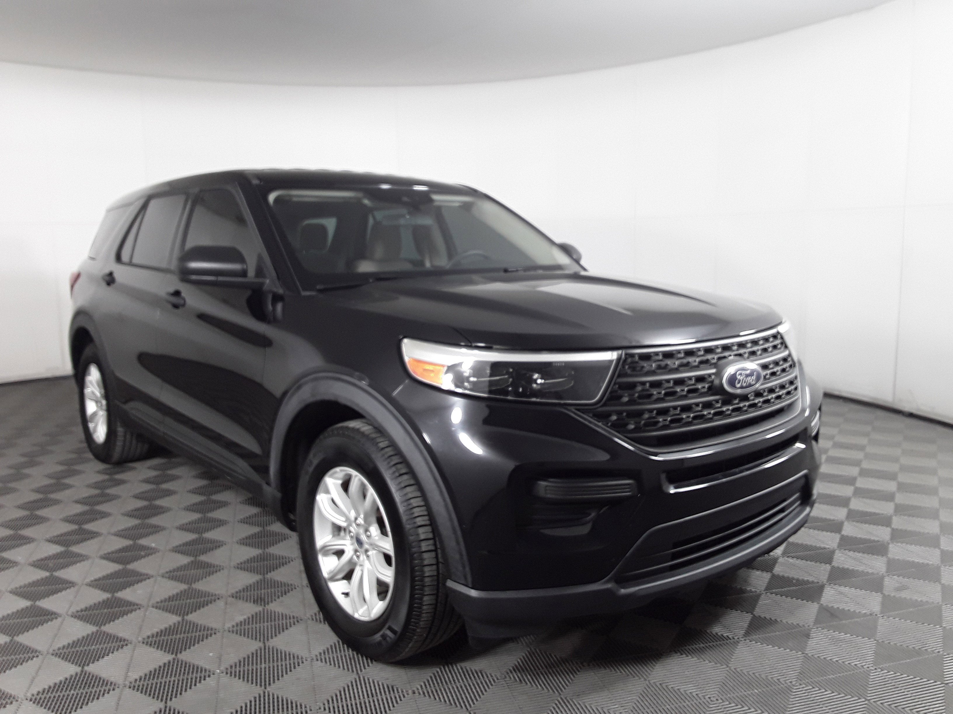 2020 Ford Explorer Base RWD