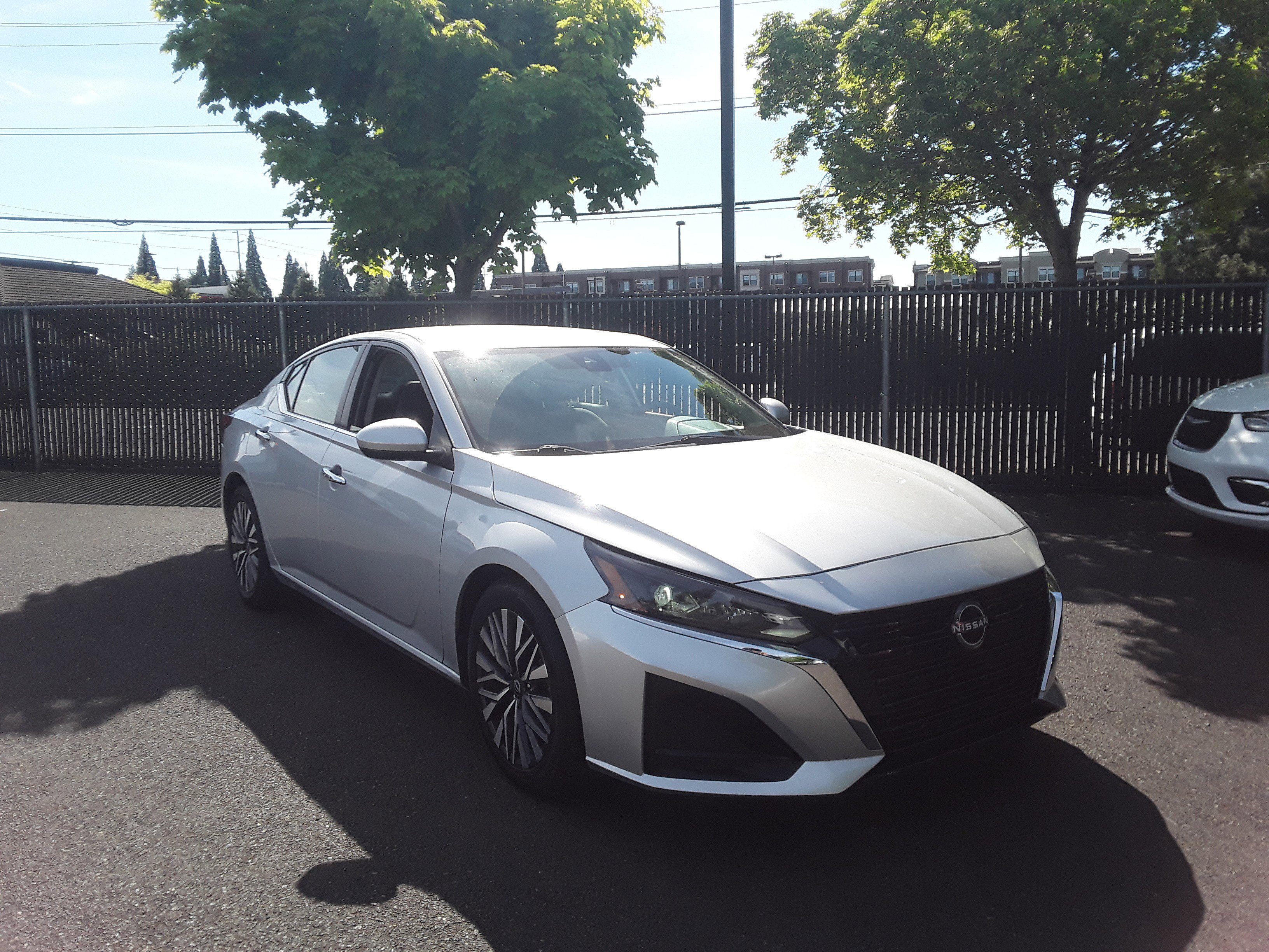 2023 Nissan Altima 2.5 SV Sedan