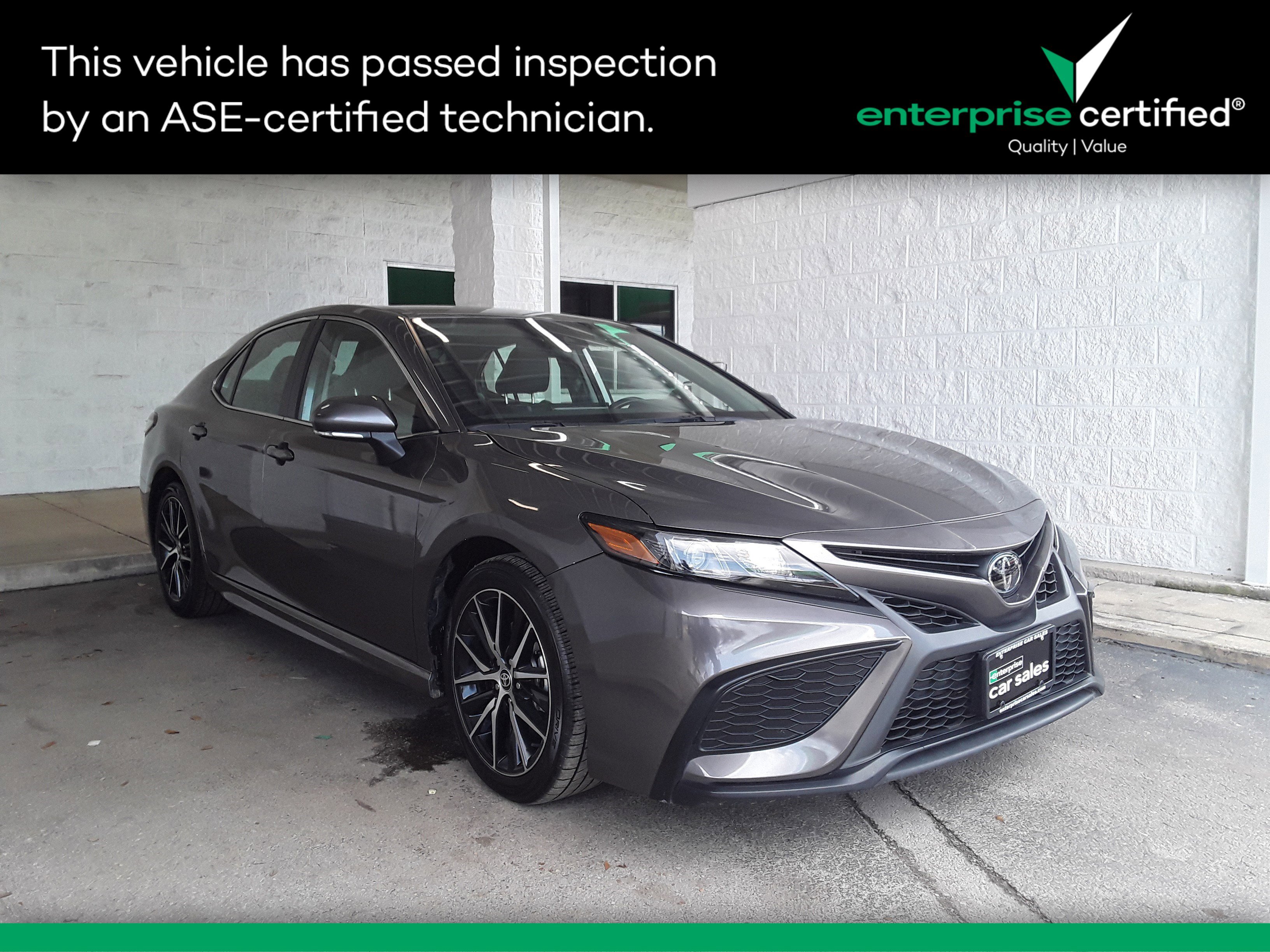2023 Toyota Camry SE Auto
