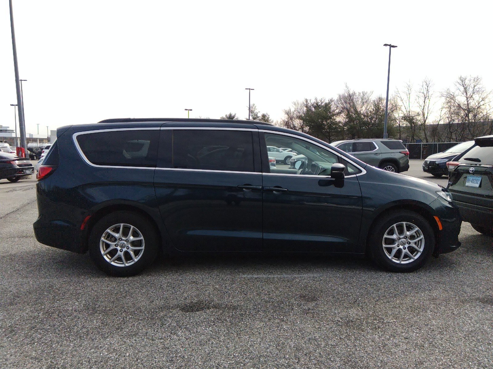 2022 Chrysler Pacifica Touring L FWD