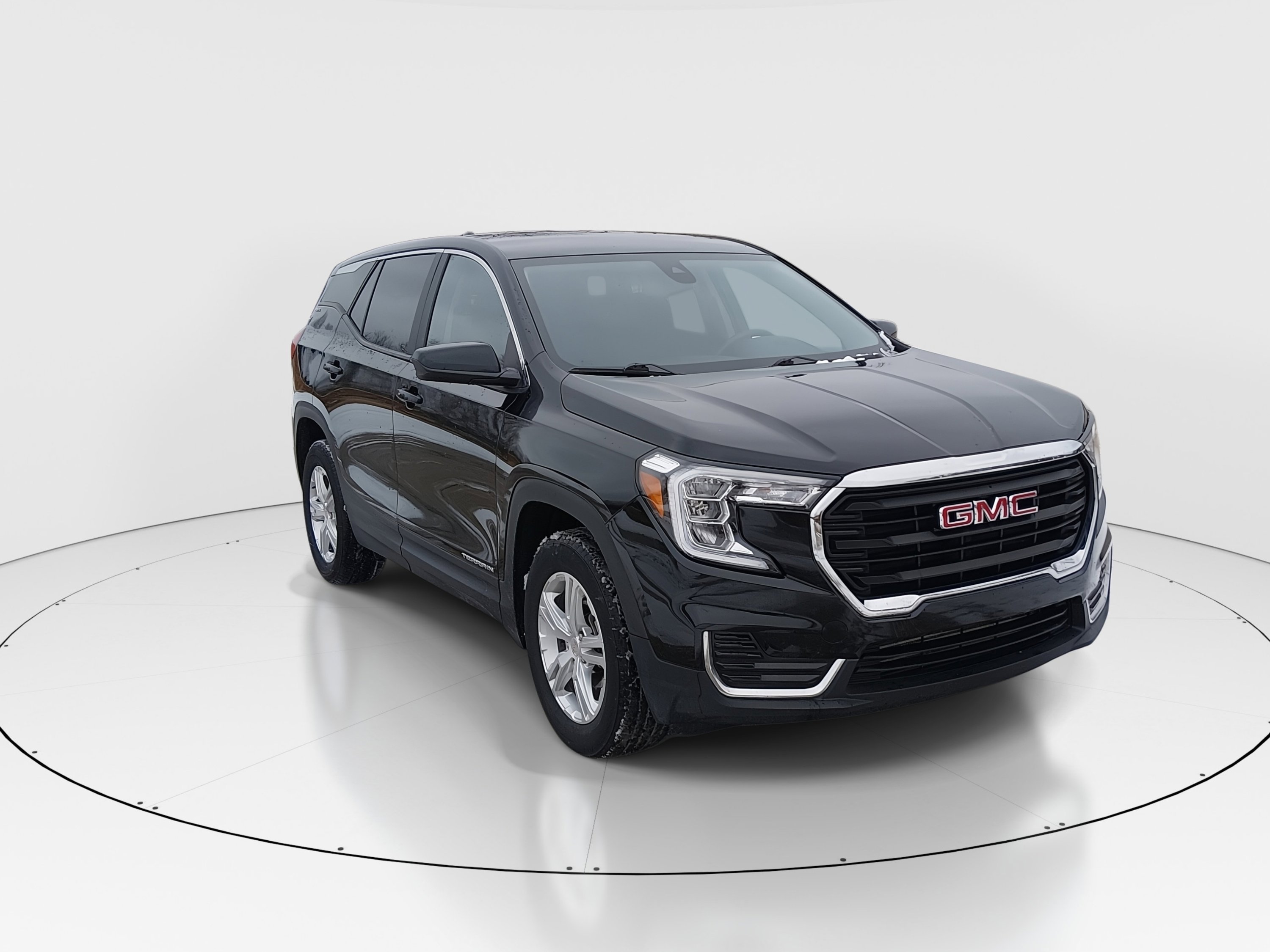 2024 GMC Terrain SLE's photo