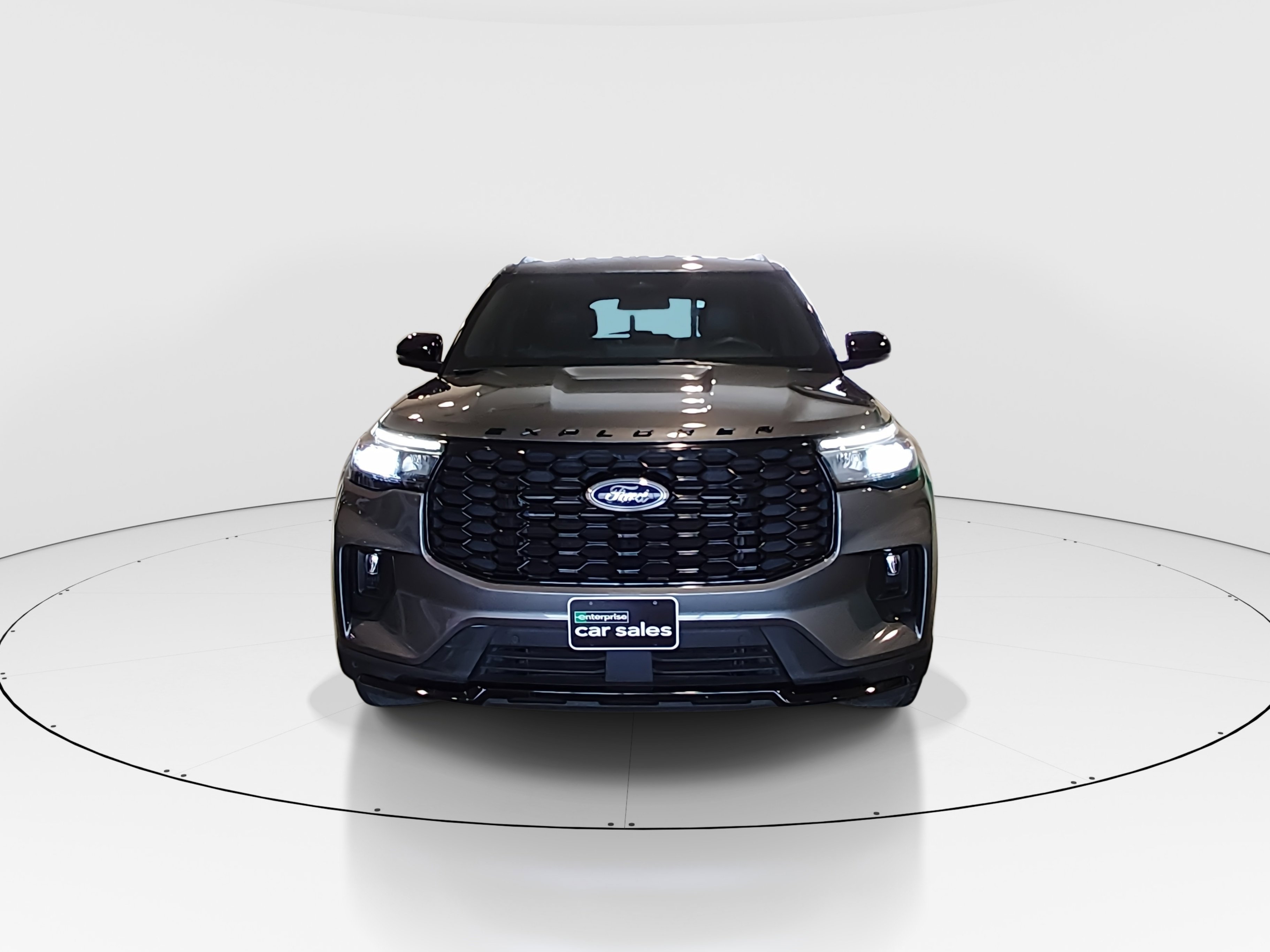 2025 Ford Explorer - Image 2