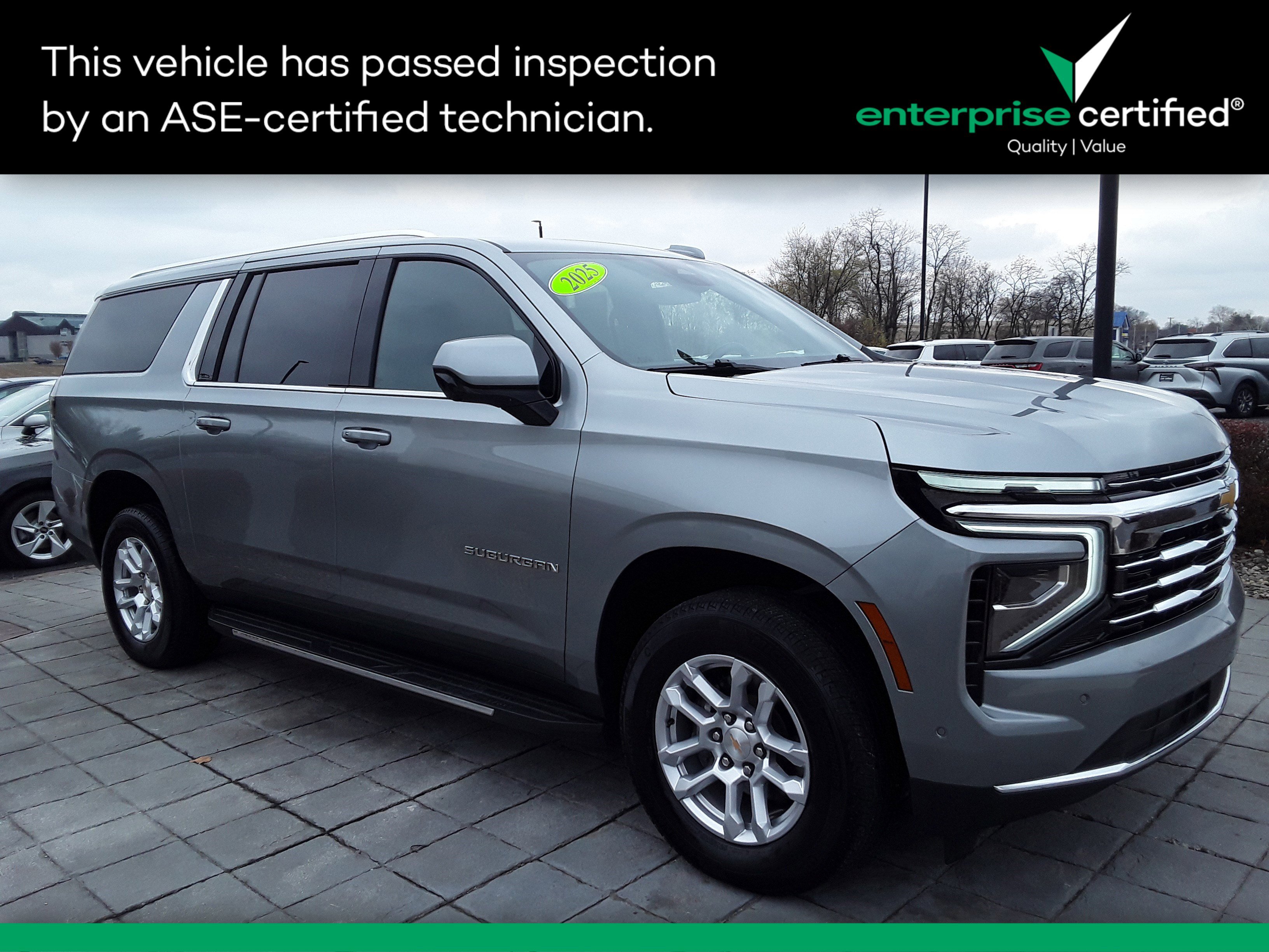 Used 2025 Chevrolet Suburban 4WD 4dr LT