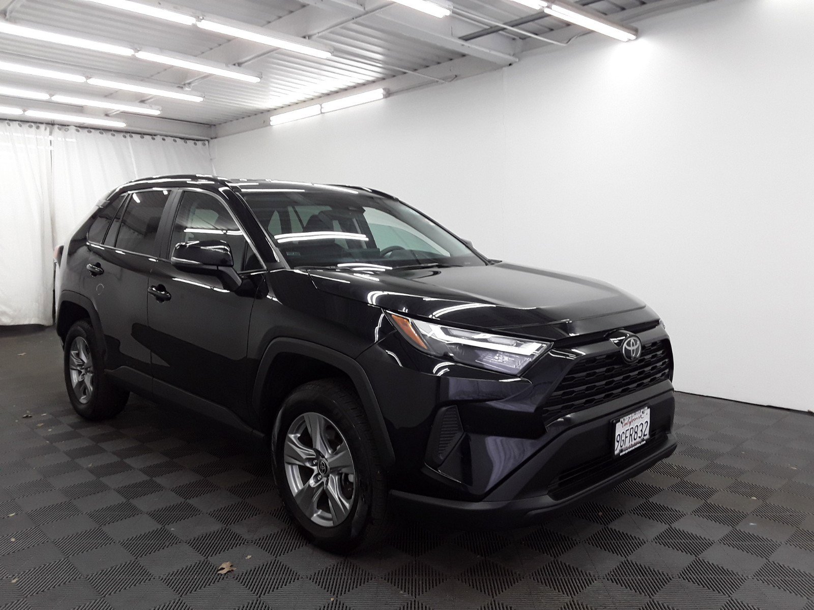 2023 Toyota RAV4 XLE FWD