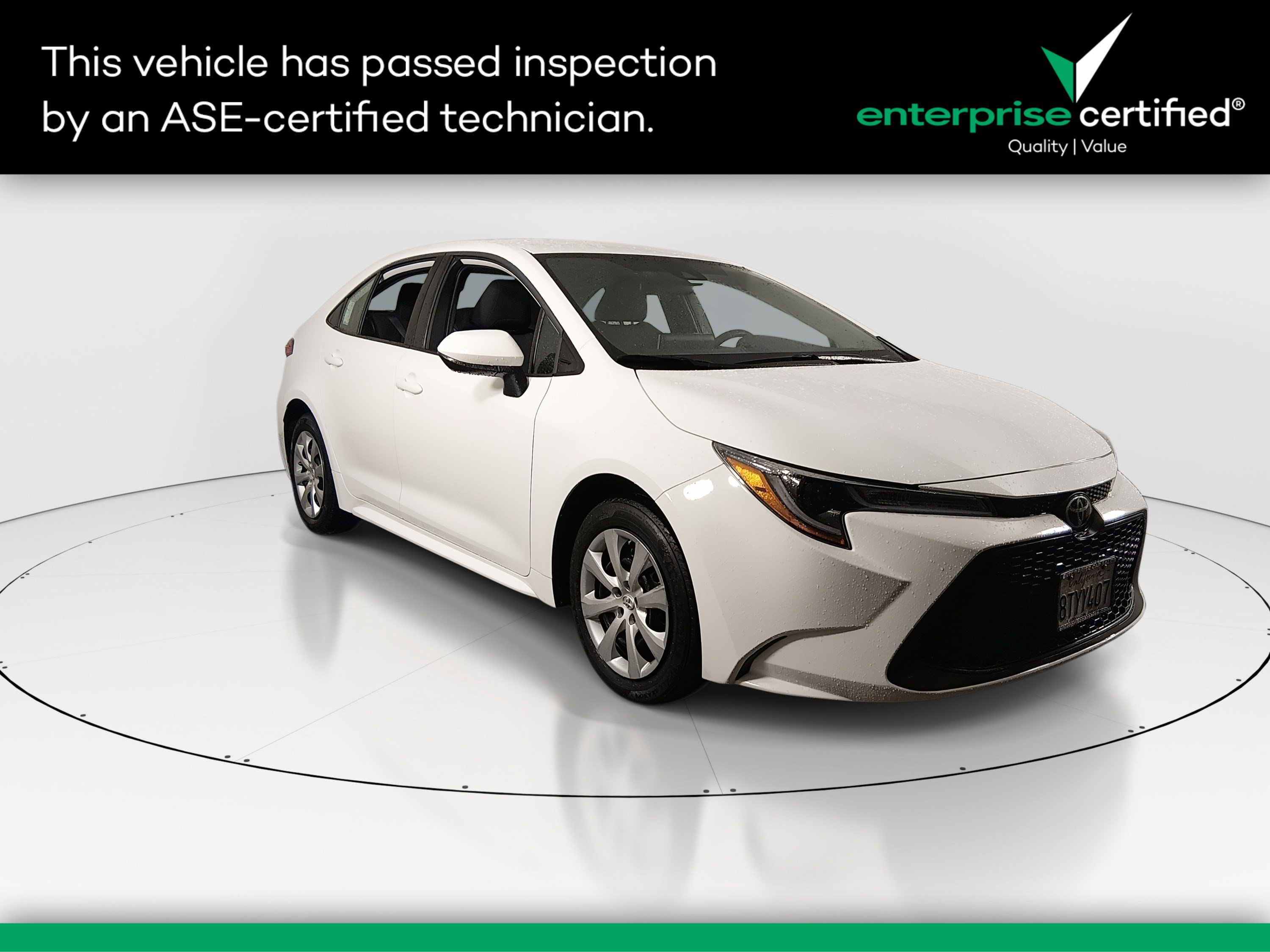 2021 Toyota Corolla LE's photo