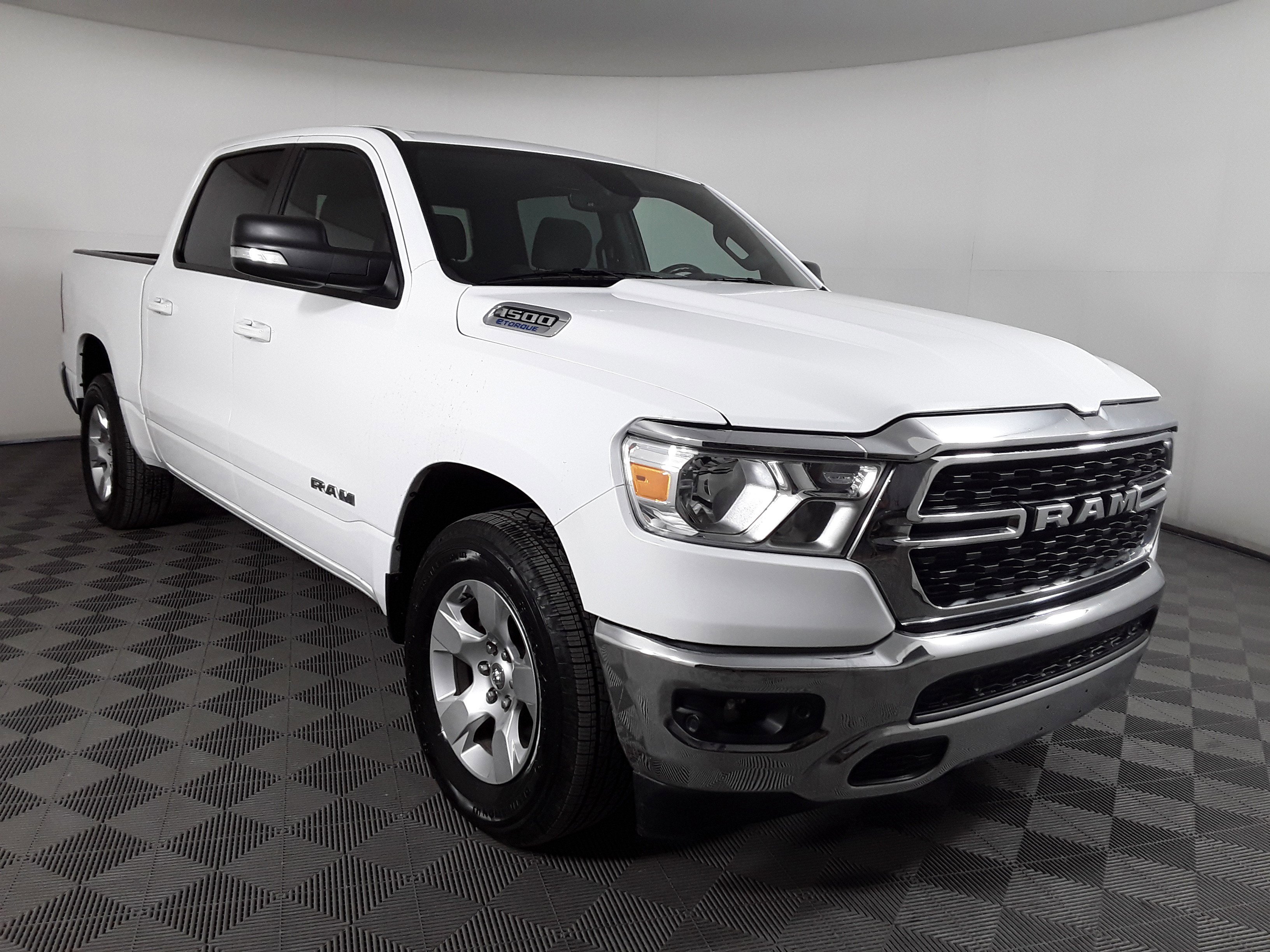 2022 Ram 1500 Big Horn 4x2 Crew Cab 5'7