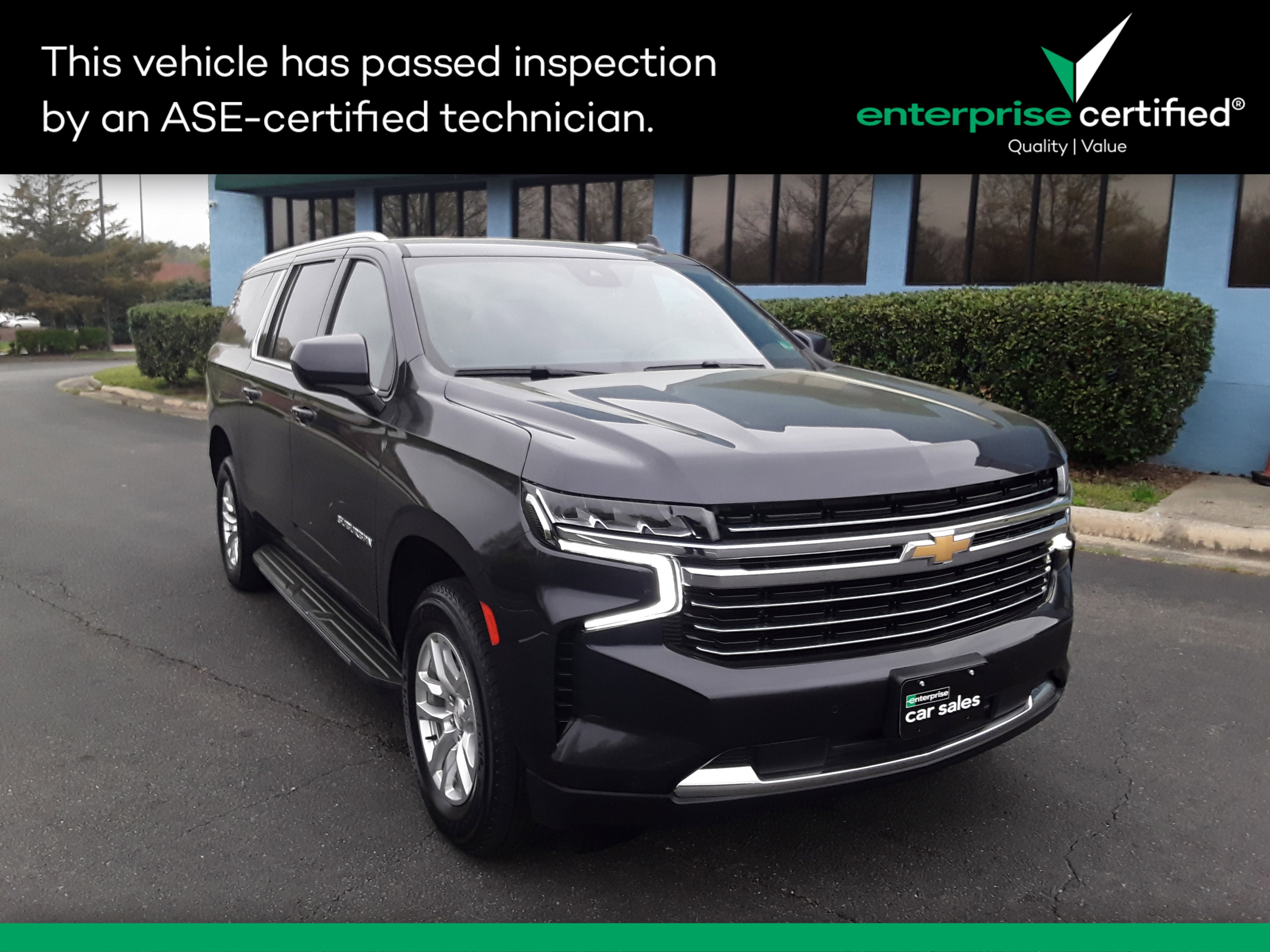 2023 Chevrolet Suburban 4WD 4dr LT