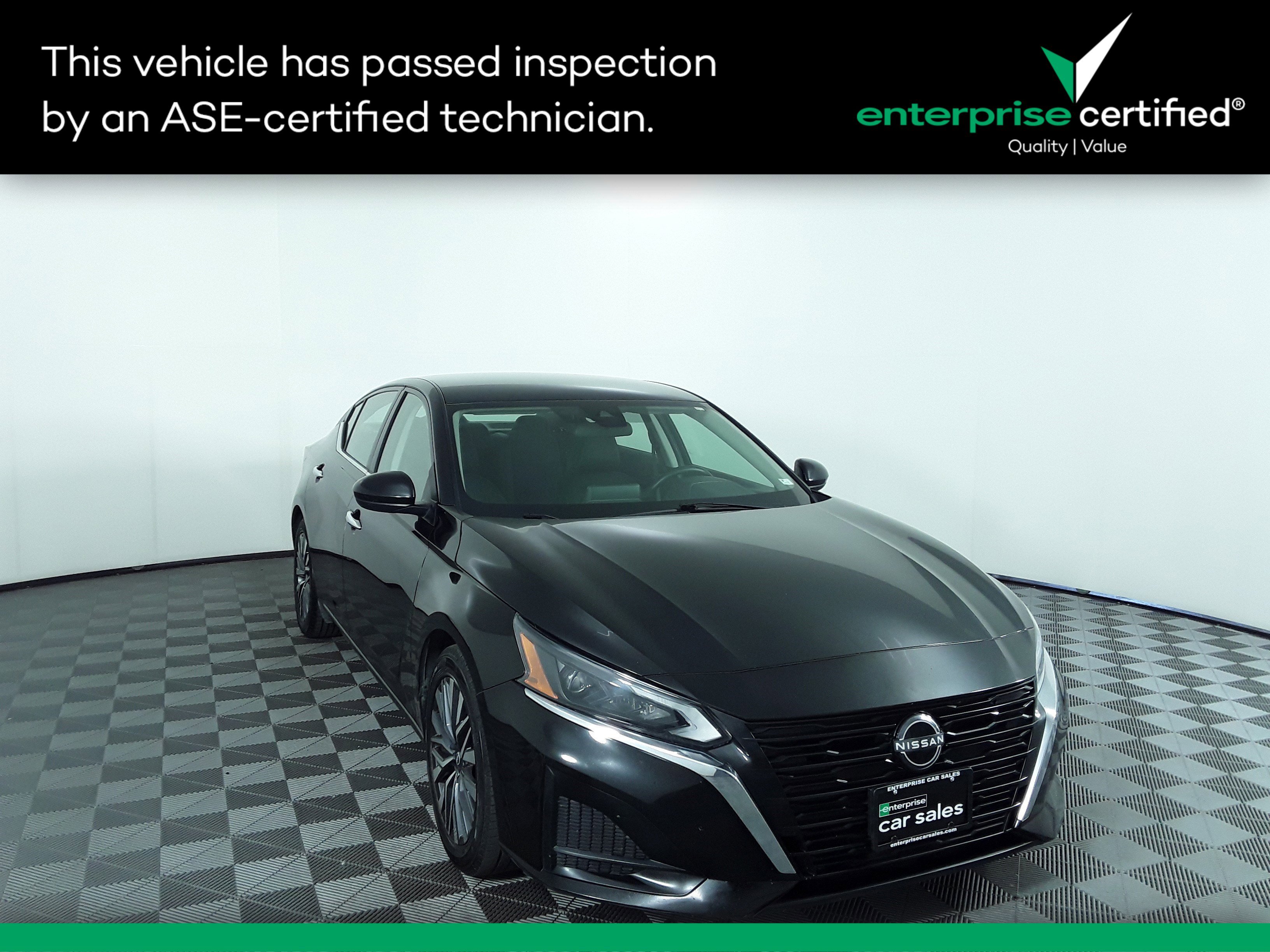 Used 2023 Nissan Altima 2.5 SV Sedan
