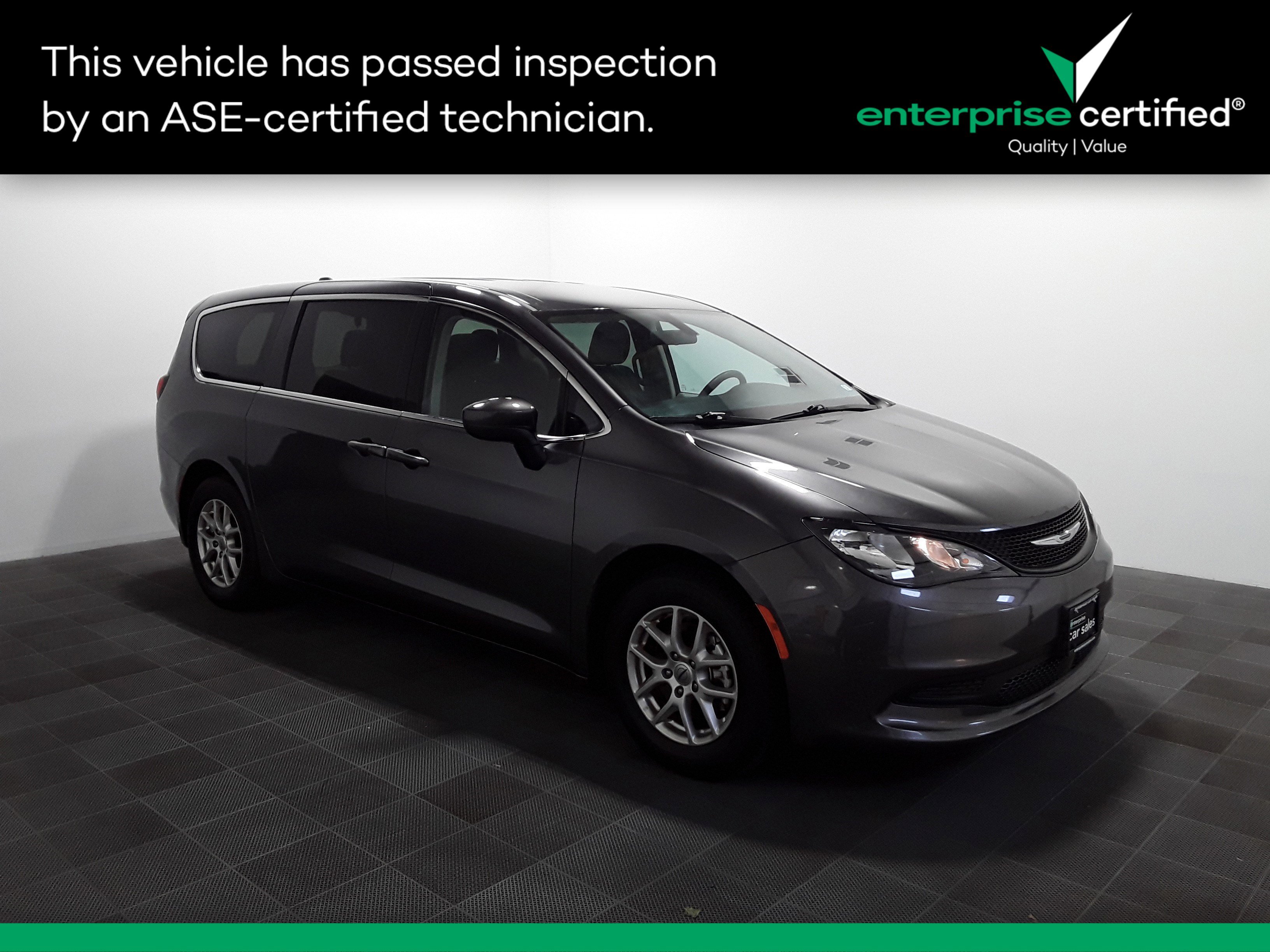 2022 Chrysler Voyager LX FWD