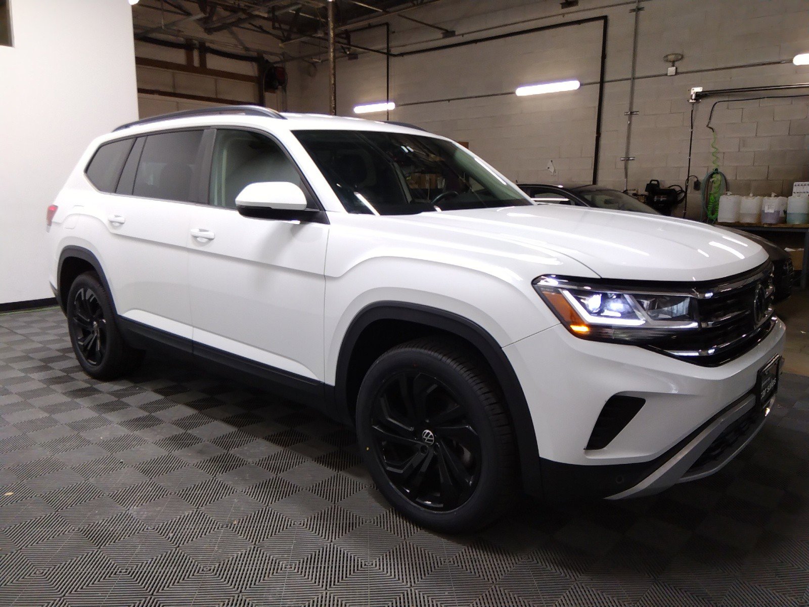 2022 Volkswagen Atlas 3.6L V6 SE w/Technology 4MOTION