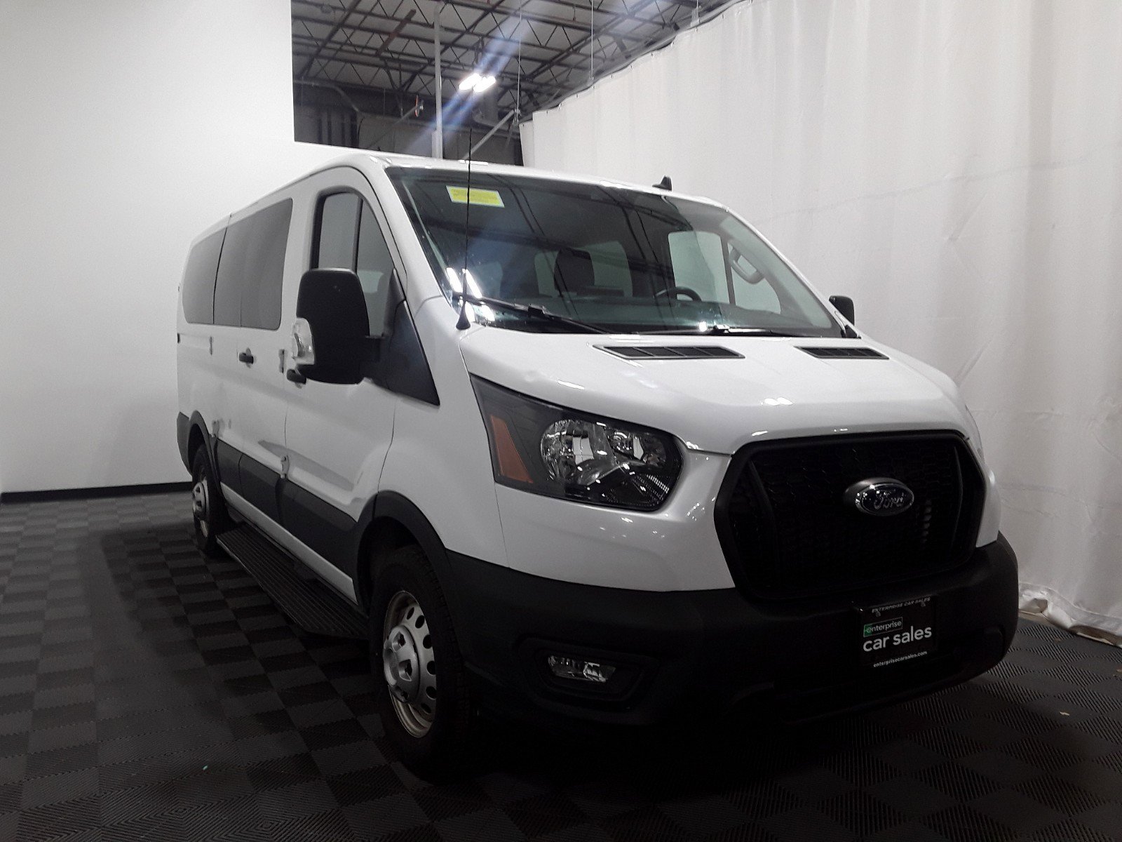 2021 Ford Transit Passenger Wagon XL T-150 130