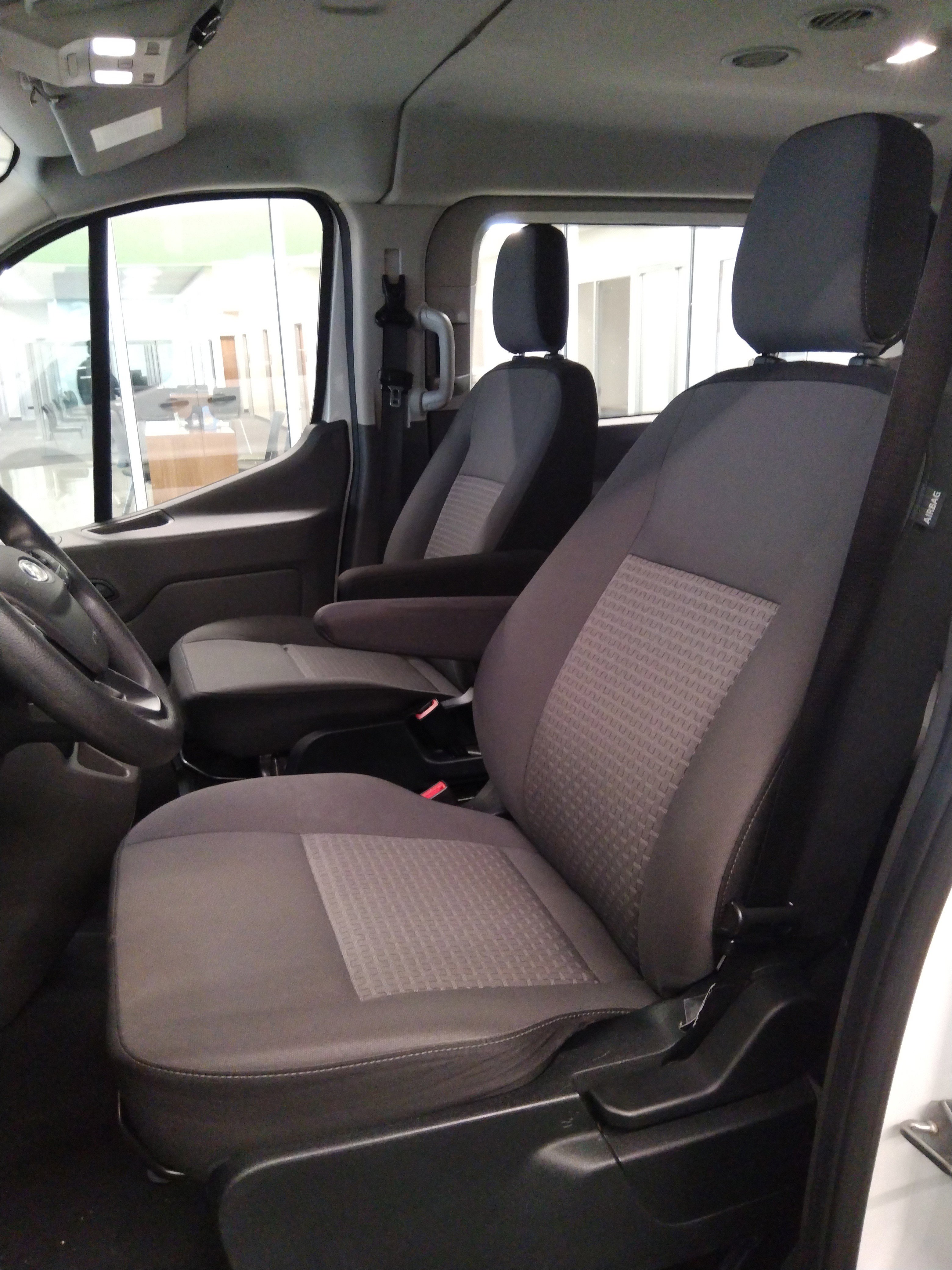 Image of Used 2022 Ford Transit Passenger Wagon T-350 148" Low Roof XLT RWD