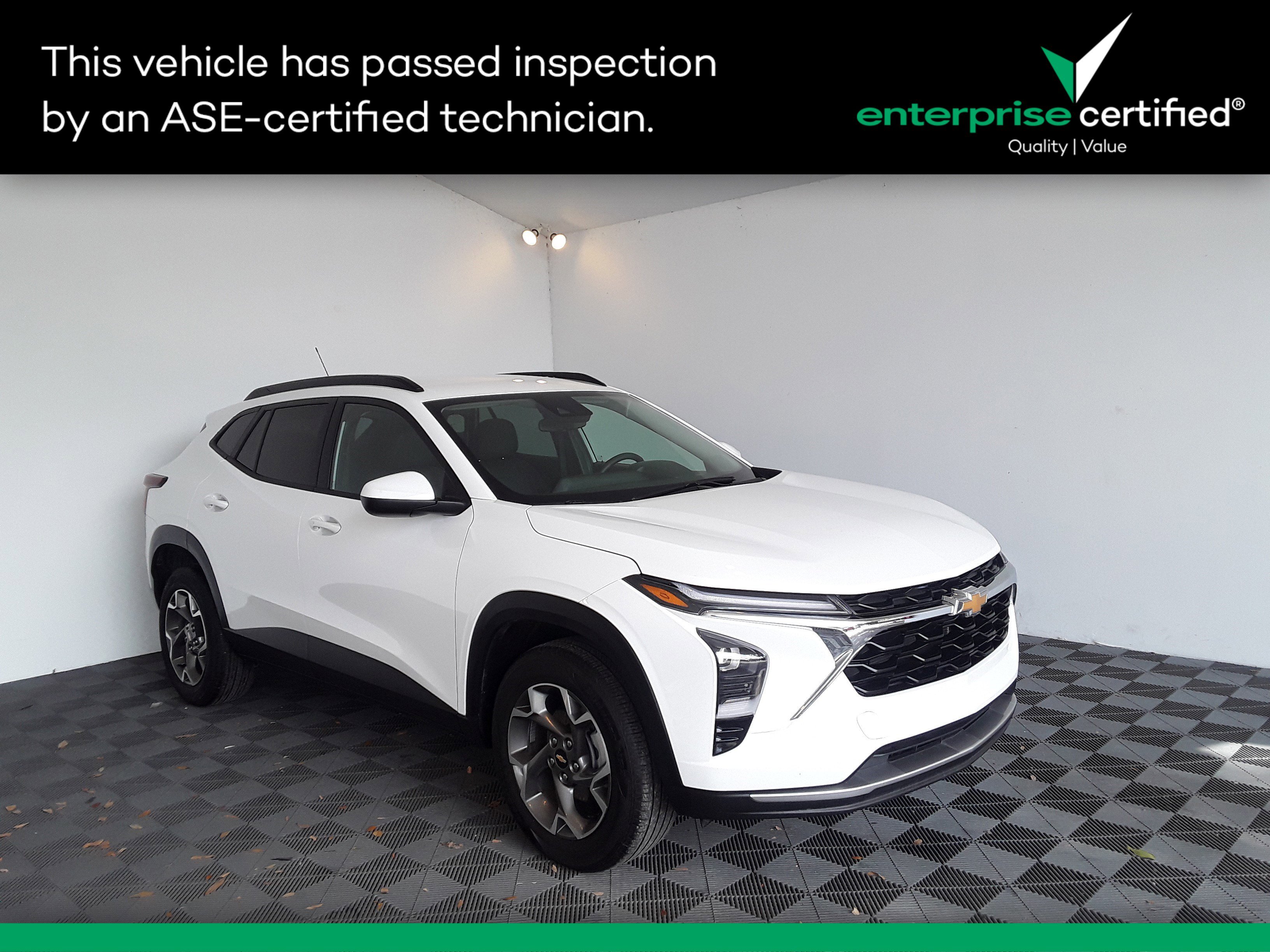 2025 Chevrolet Trax LT's photo