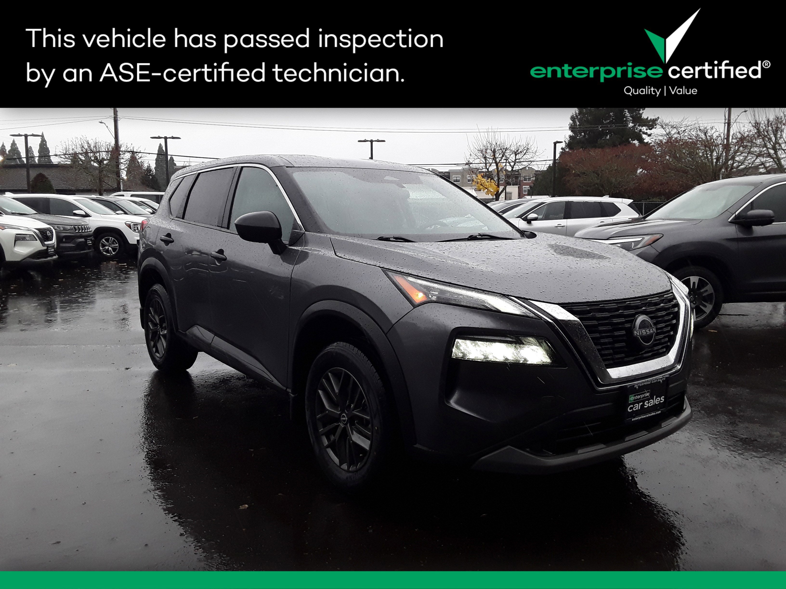 2023 Nissan Rogue S's photo