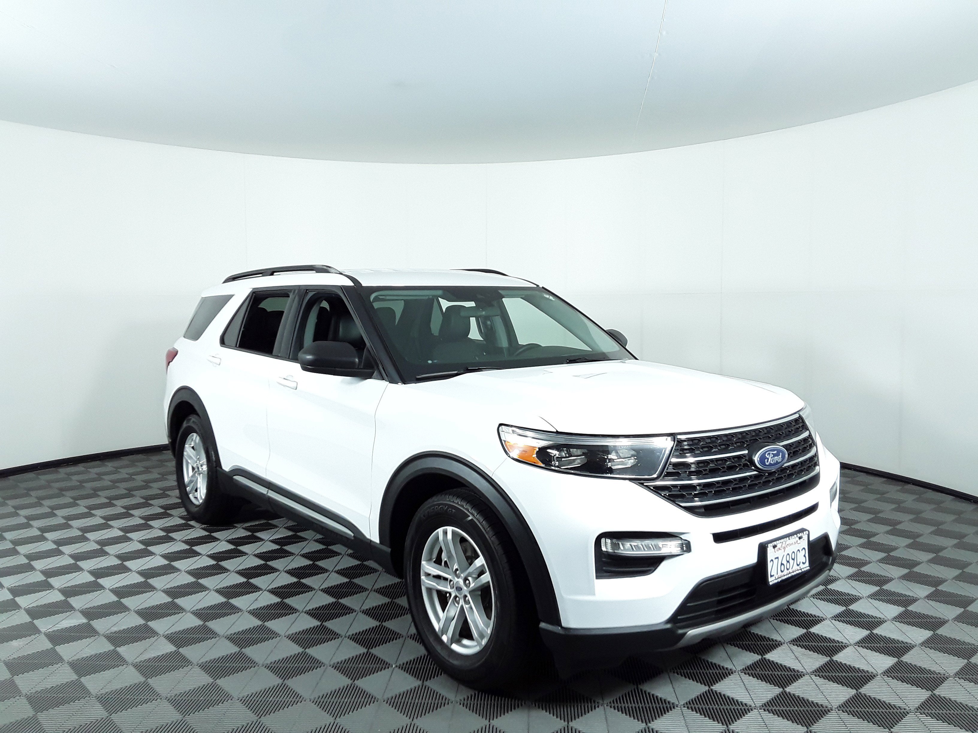 2021 Ford Explorer XLT RWD