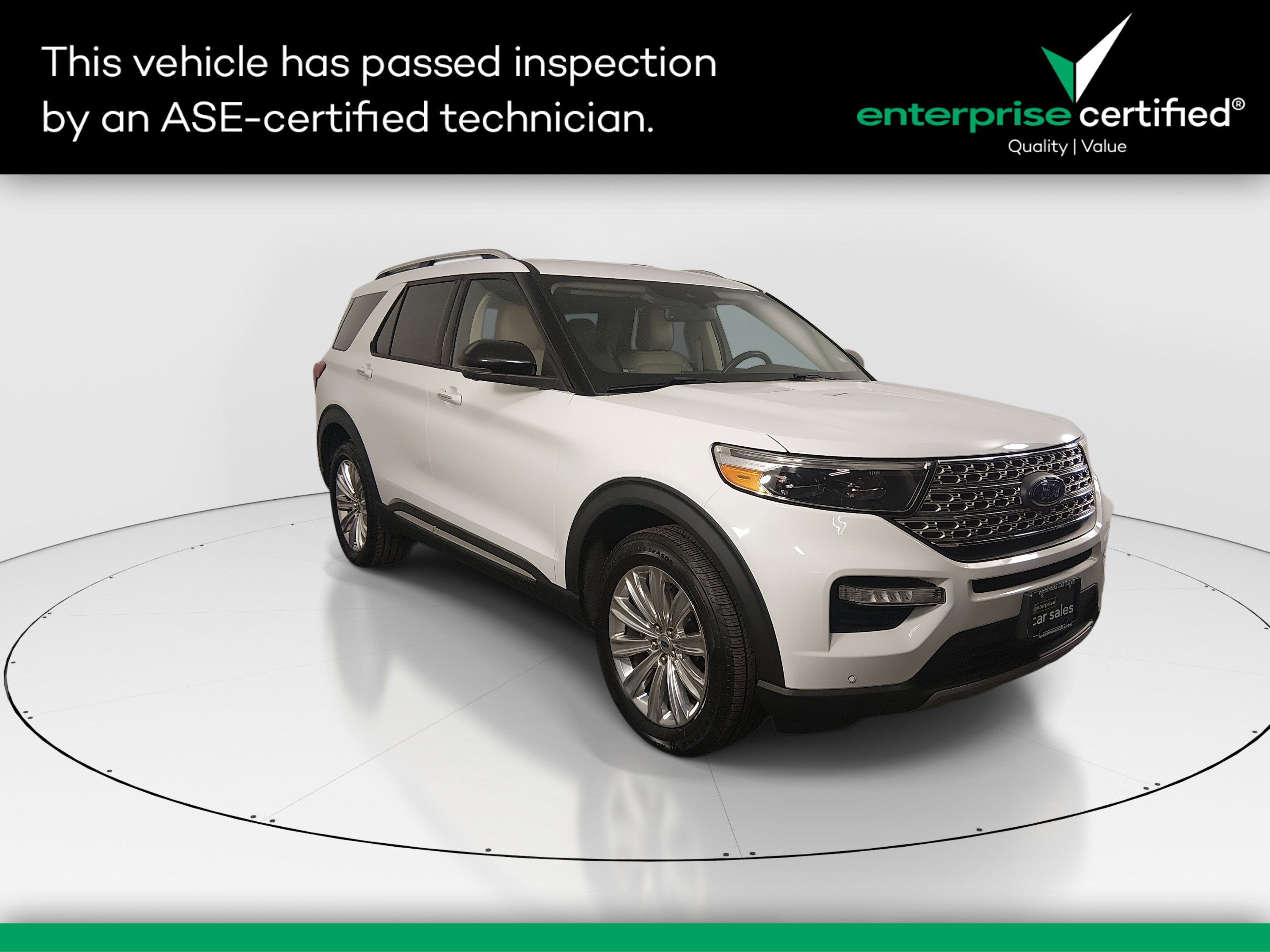2020 Ford Explorer Limited's photo