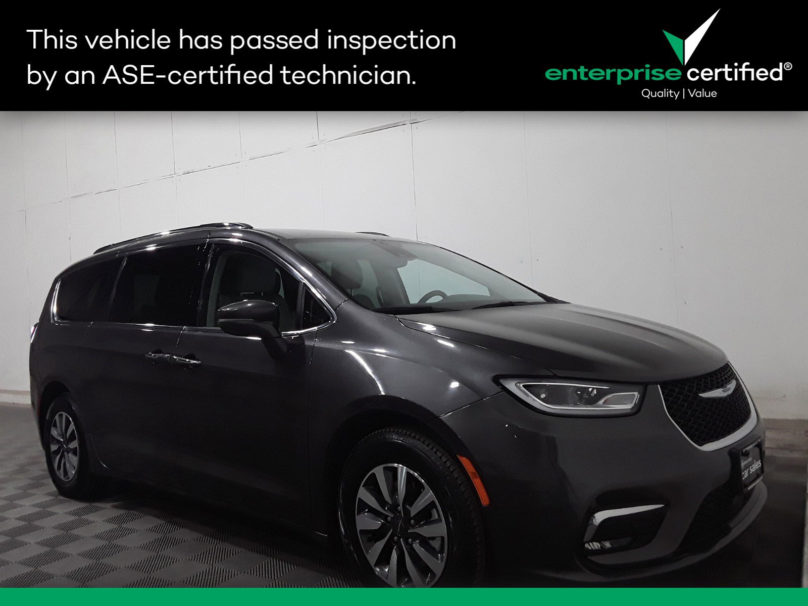 Used 2021 Chrysler Pacifica Hybrid Touring L FWD