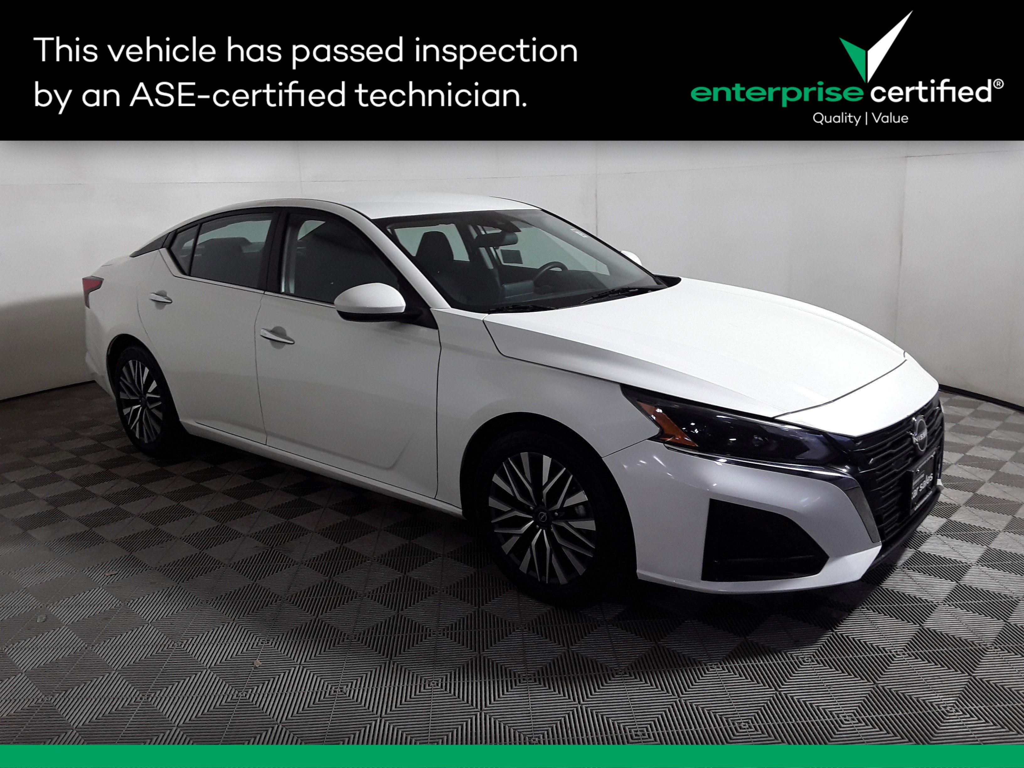 Used 2023 Nissan Altima 2.5 SV Sedan