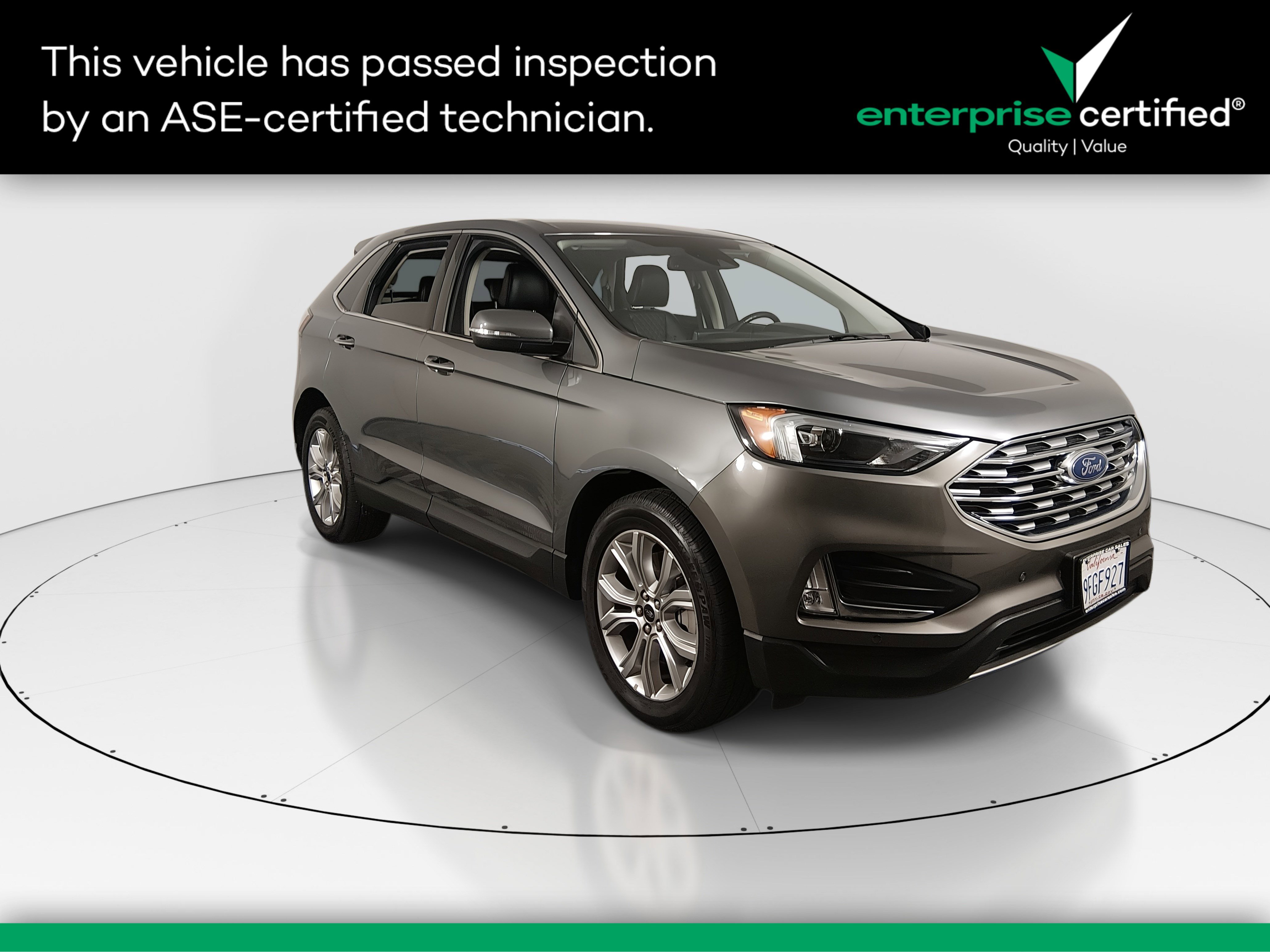 2023 Ford Edge Titanium's photo