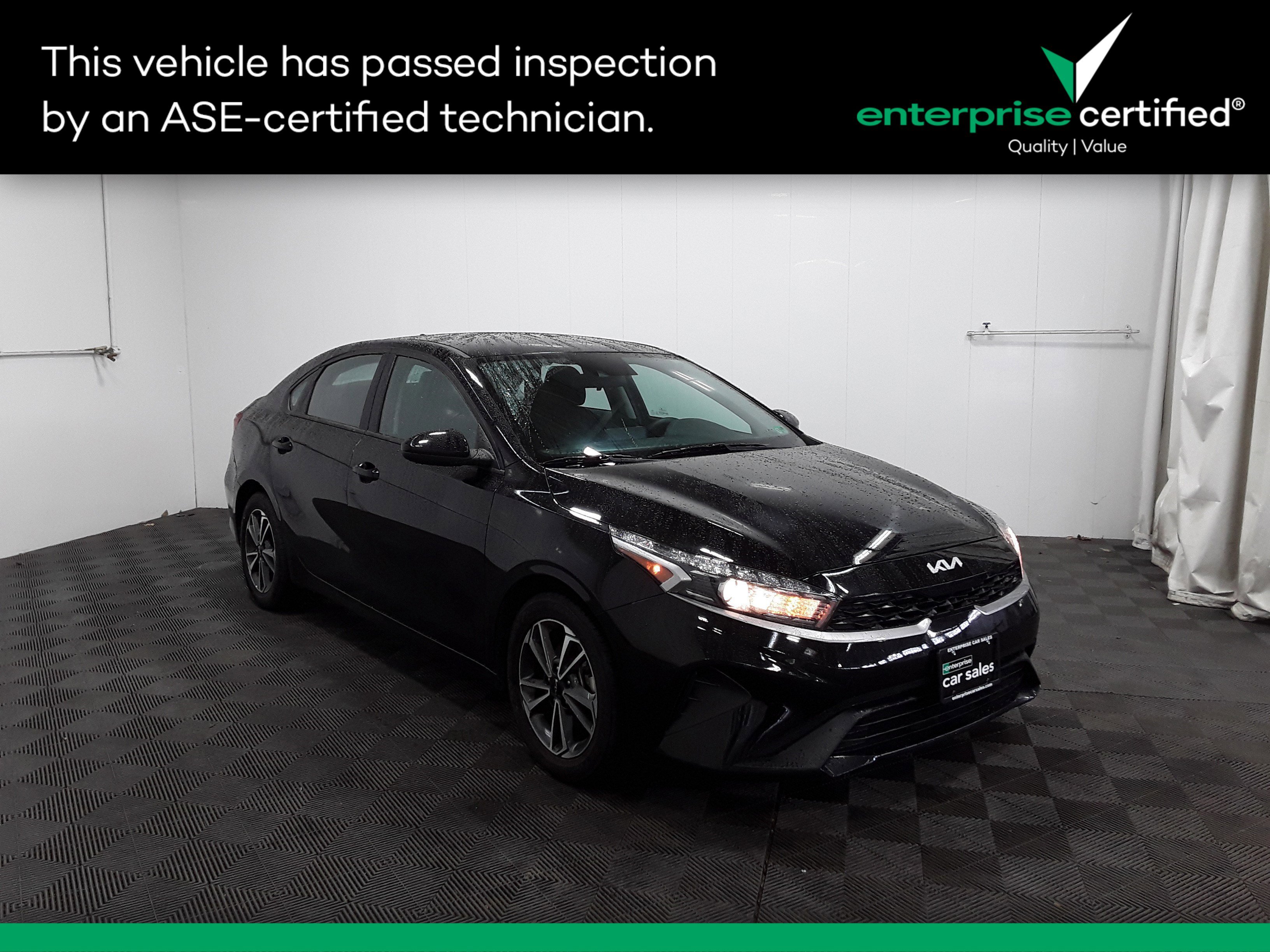 2023 Kia Forte LXS IVT