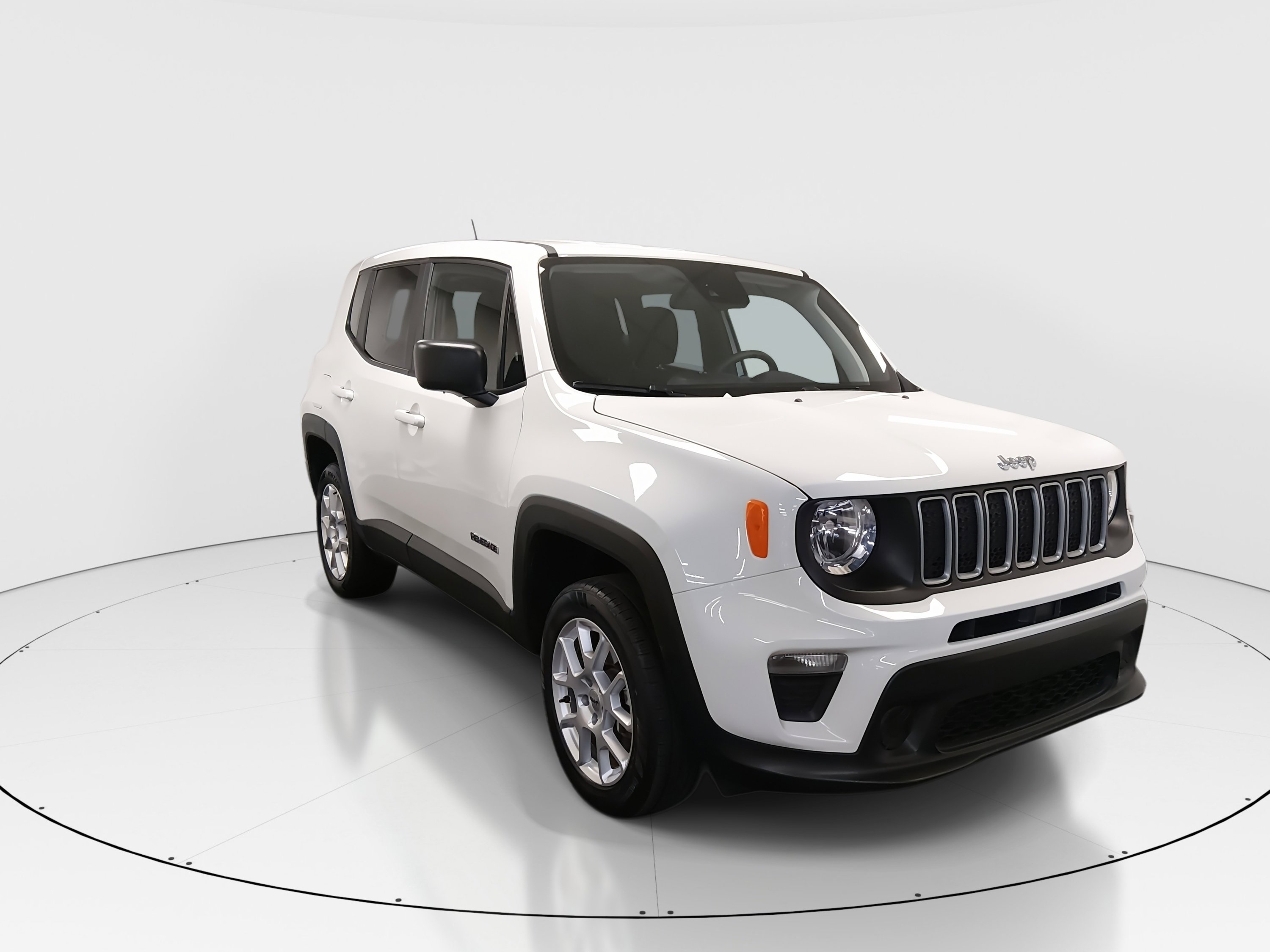 2023 Jeep Renegade Latitude's photo