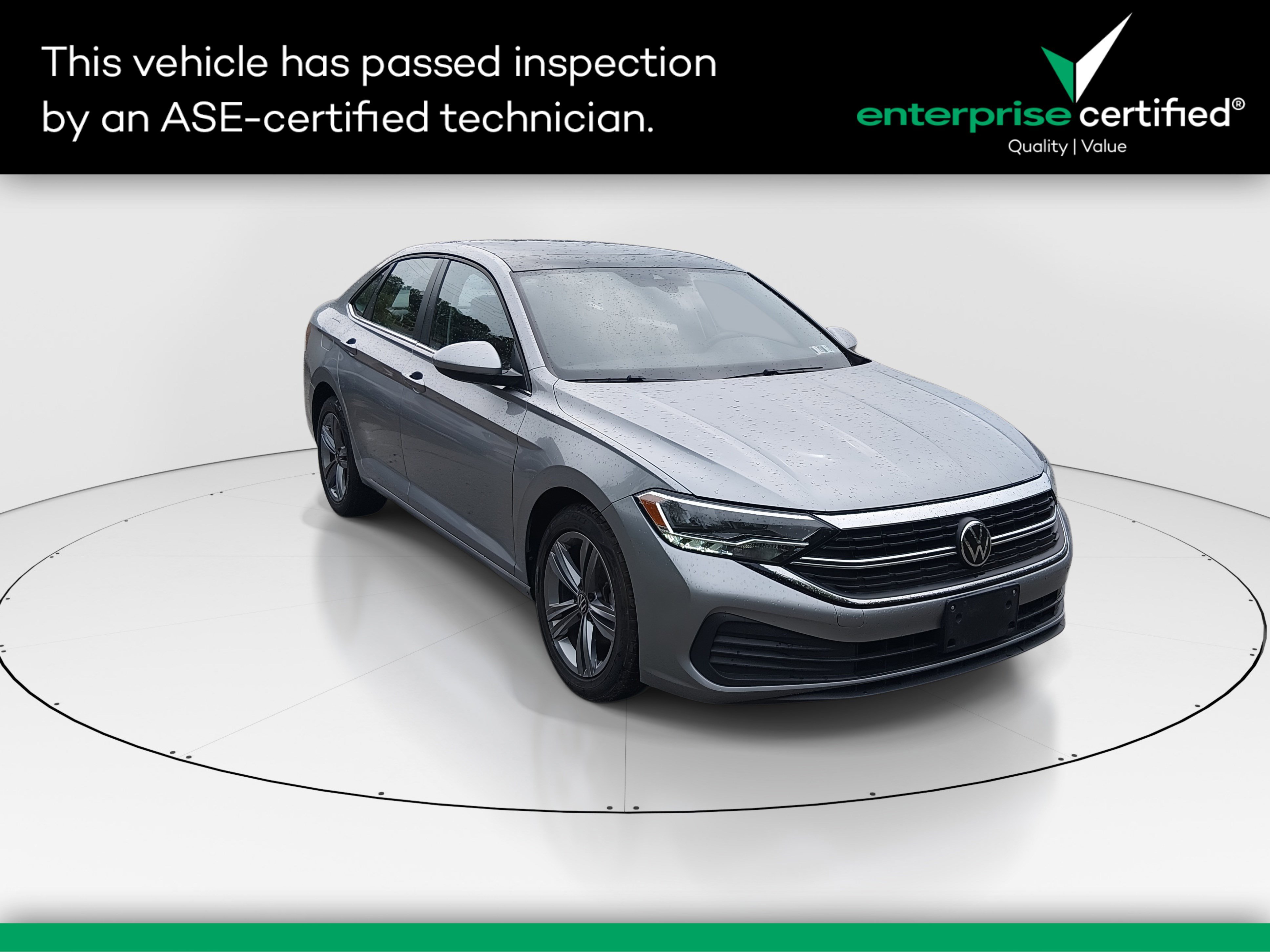 Used 2024 Volkswagen Jetta SE Auto