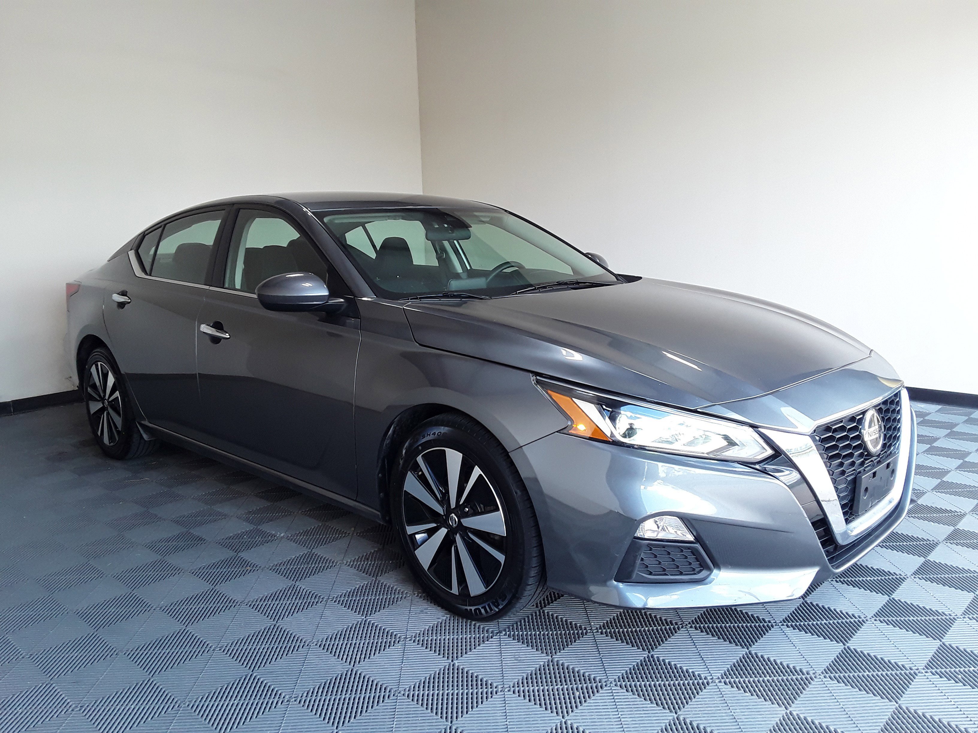 2022 Nissan Altima 2.5 SV Sedan