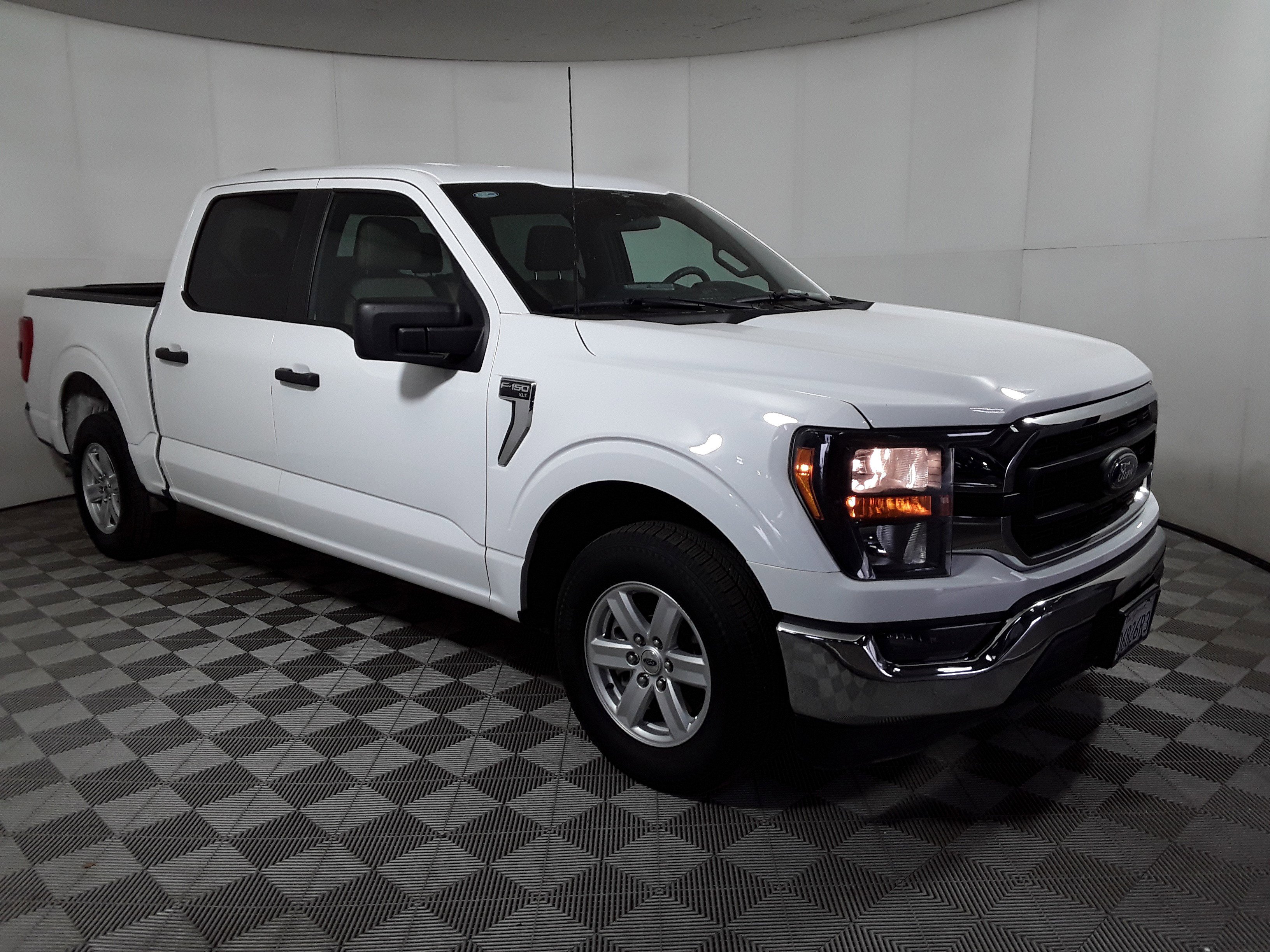 2023 Ford F-150 XLT 2WD SuperCrew 5.5' Box