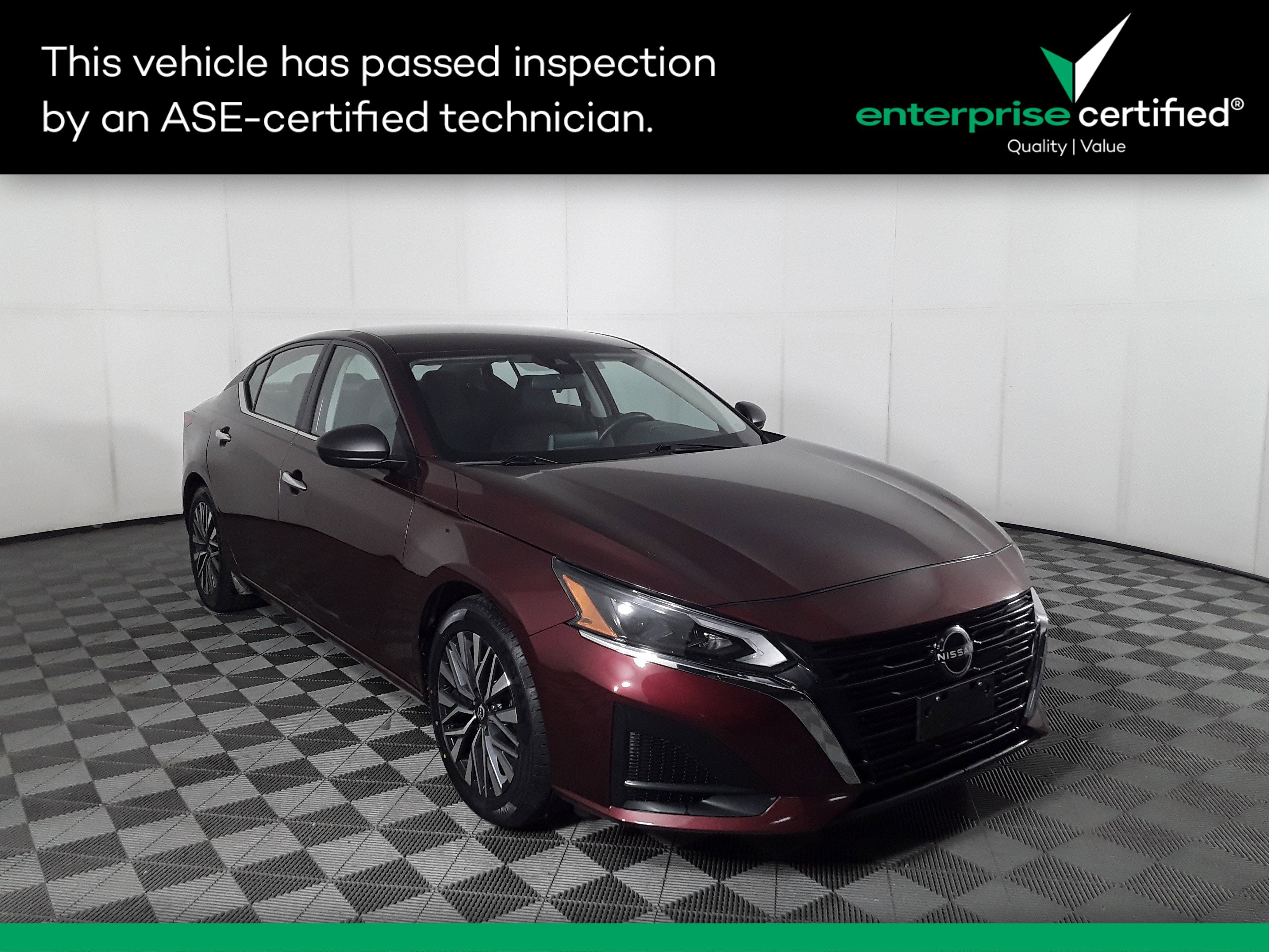 Used 2024 Nissan Altima 2.5 SV Sedan