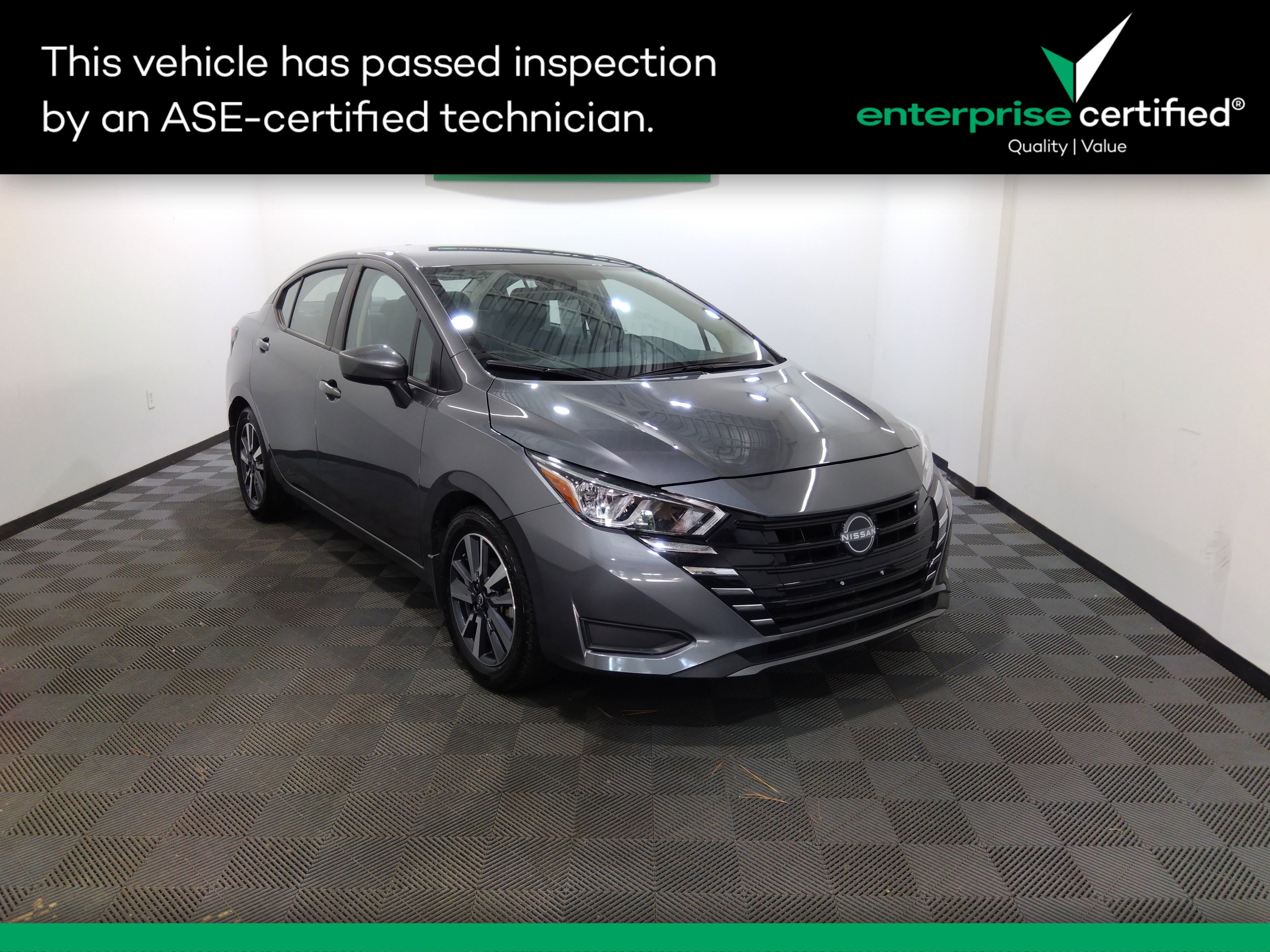 2023 Nissan Versa SV CVT