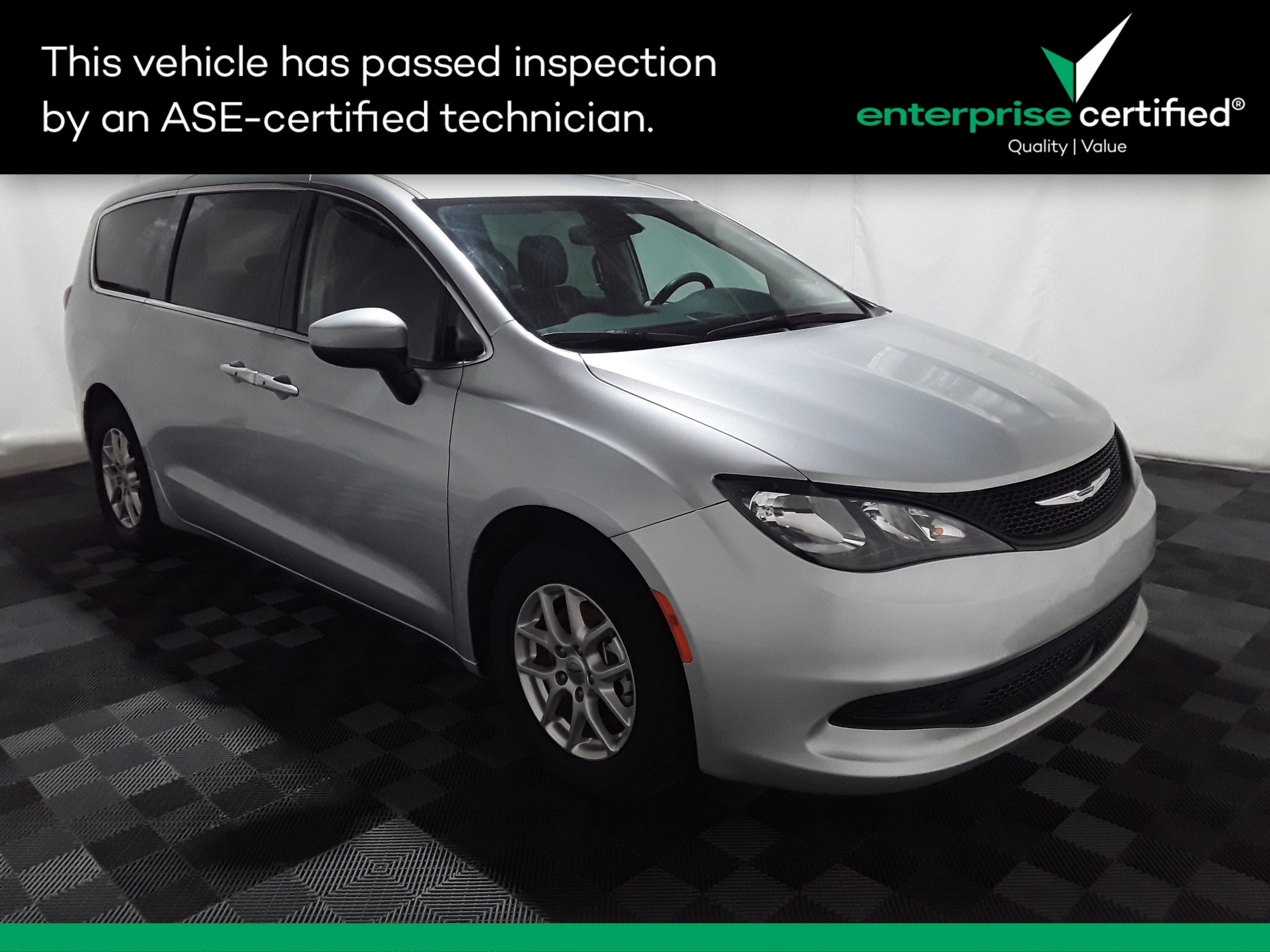 2023 Chrysler Voyager LX FWD