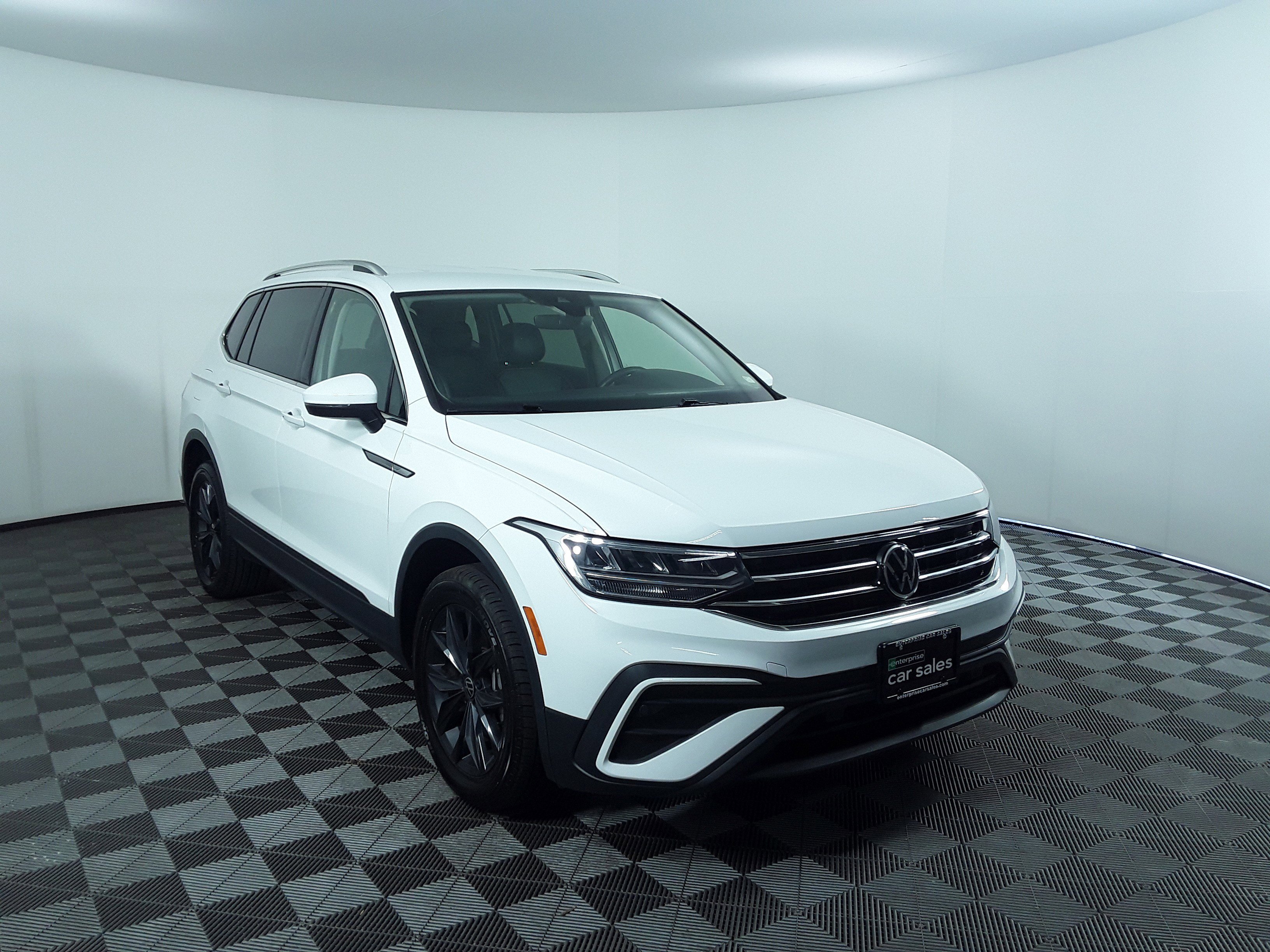 2024 Volkswagen Tiguan SE 2.0T FWD
