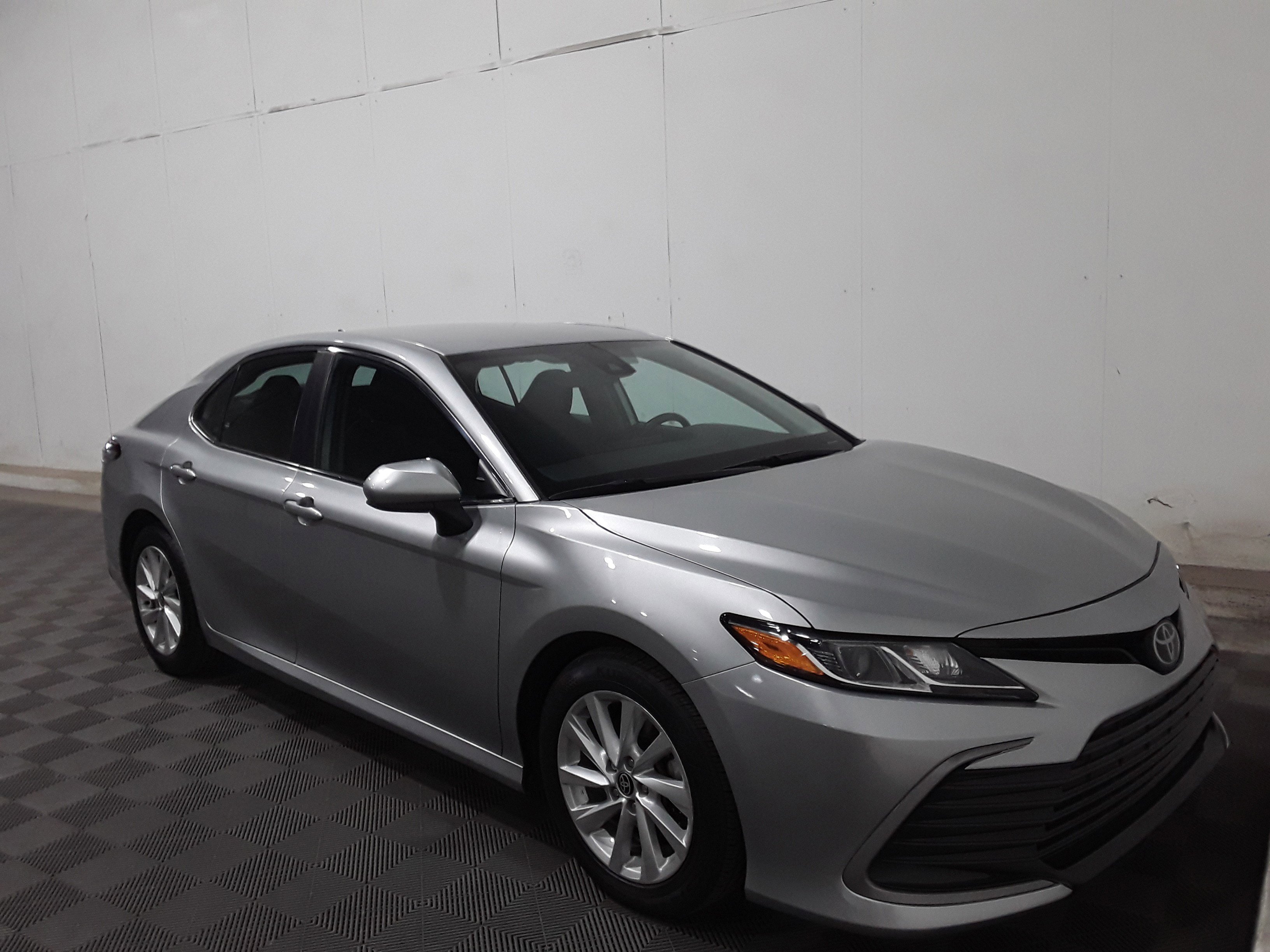 2022 Toyota Camry LE Auto