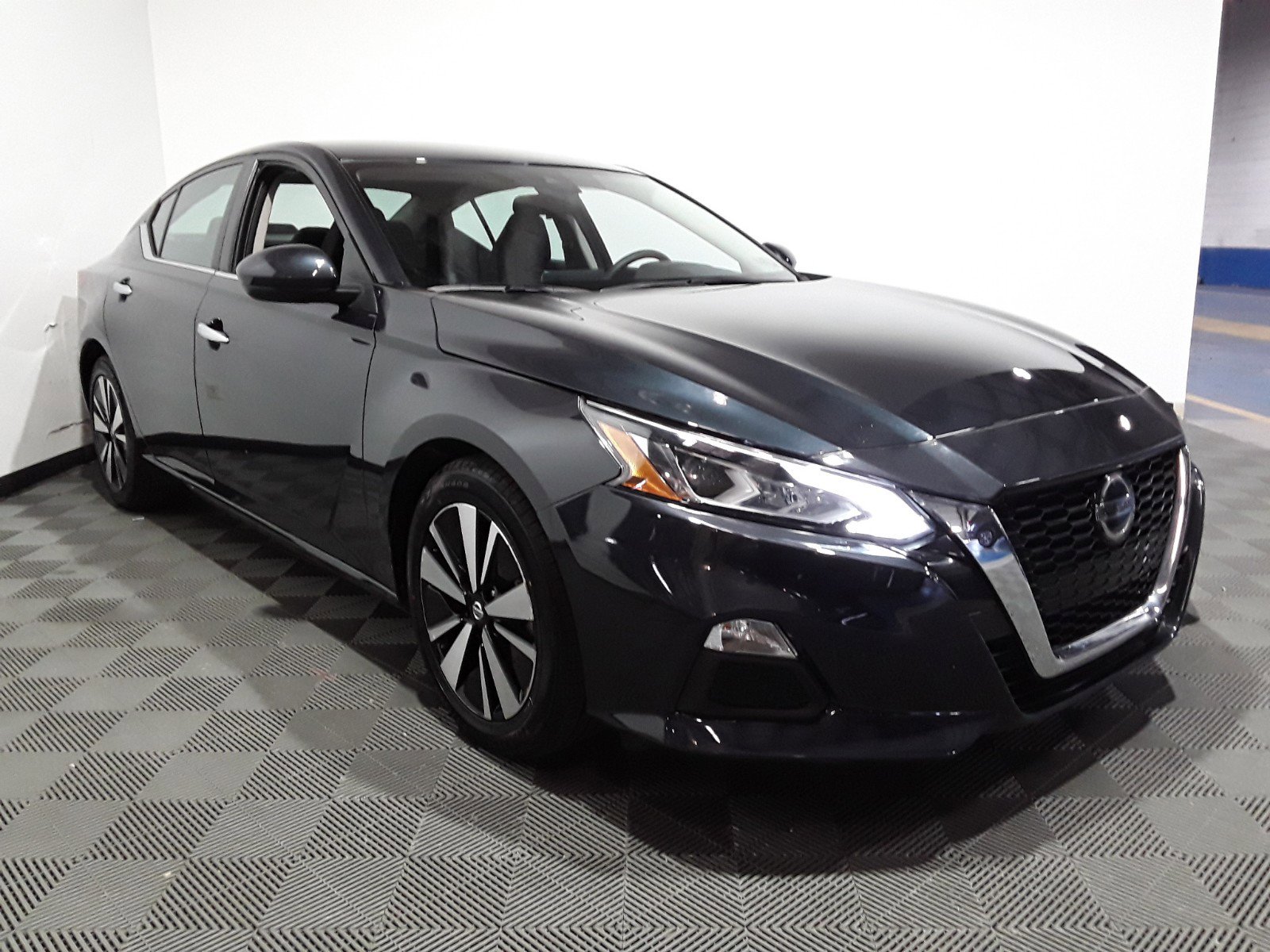 2022 Nissan Altima 2.5 SV Sedan