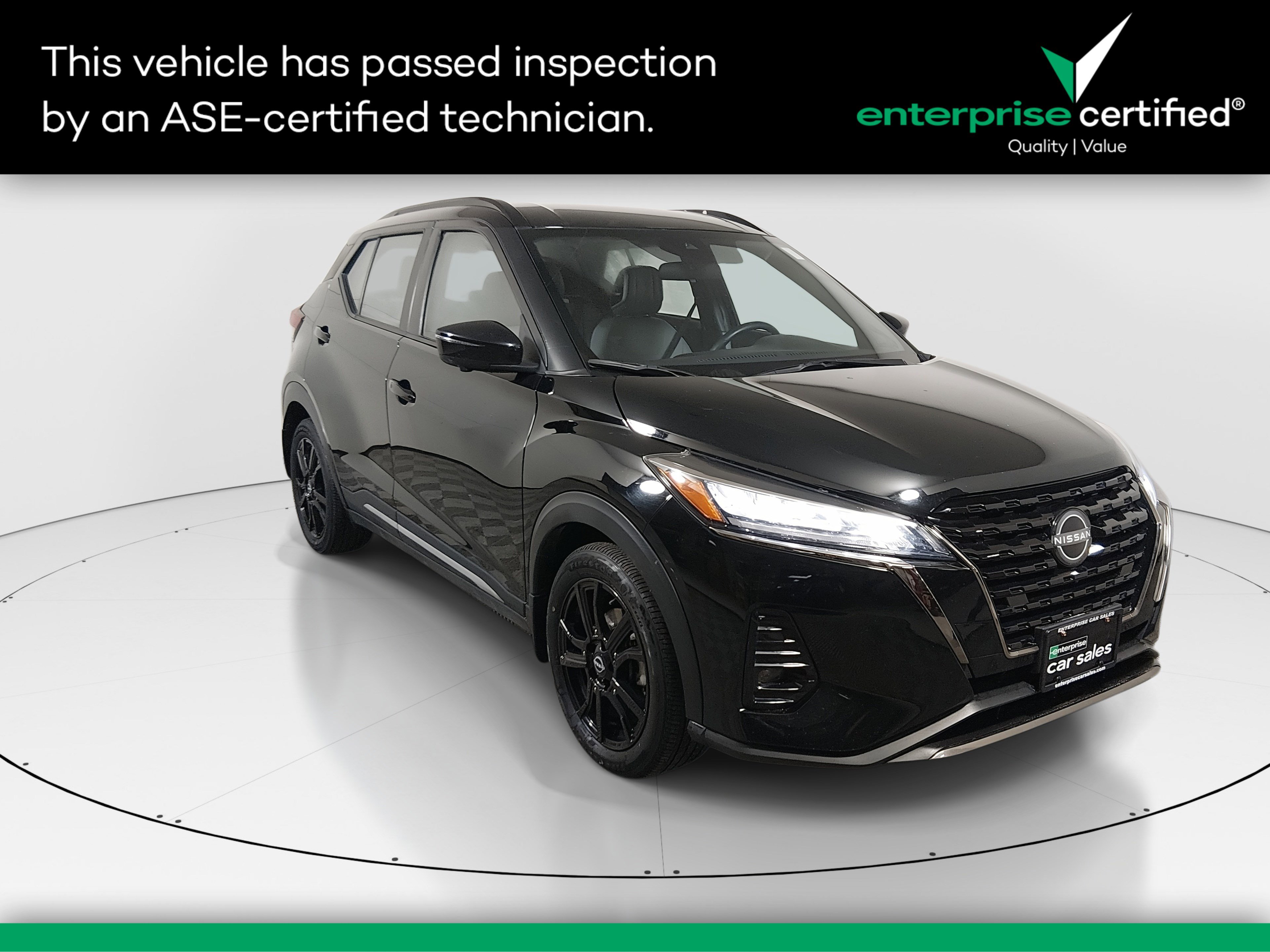 2023 Nissan Kicks SR