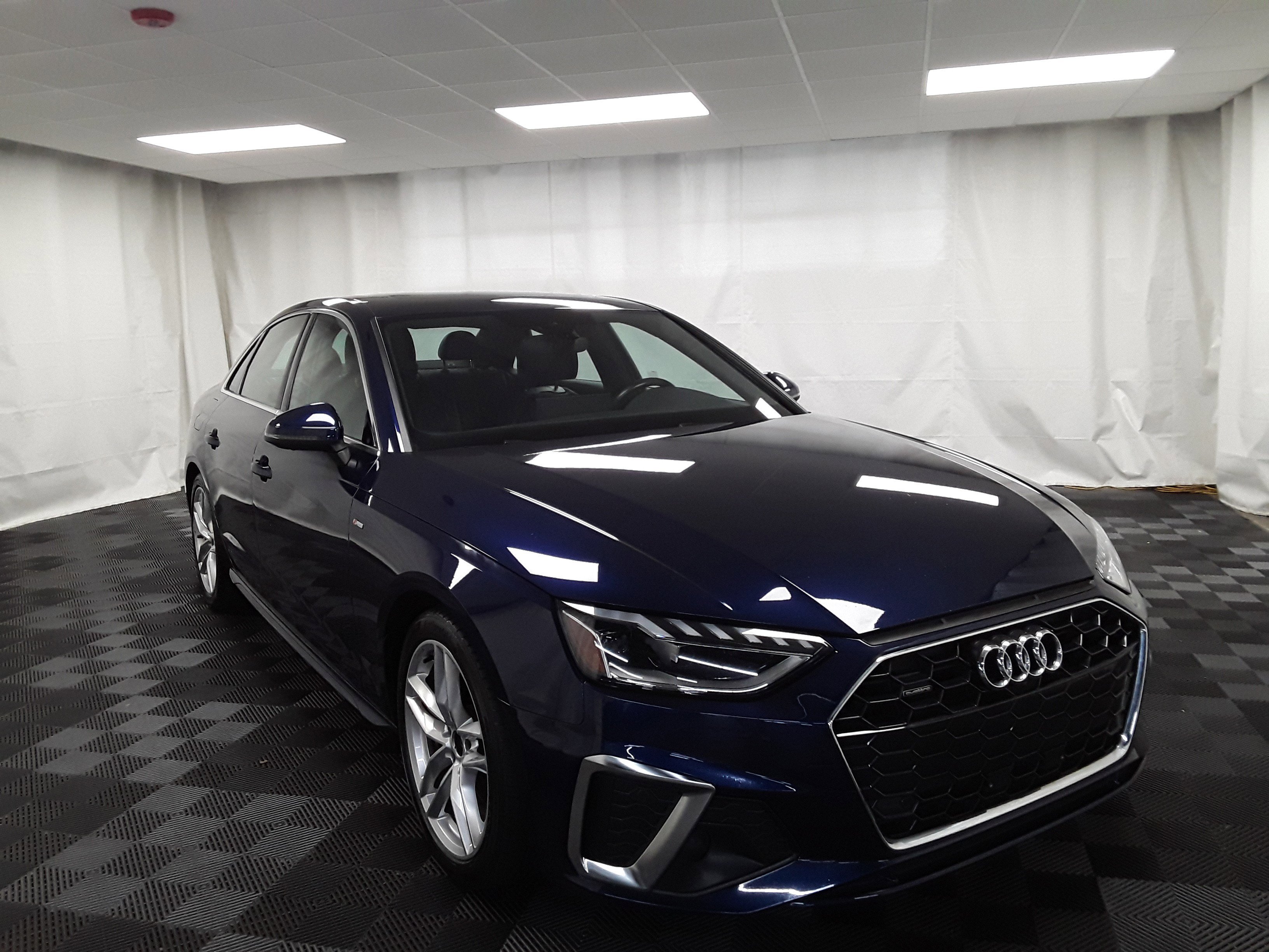 2023 Audi A4 Sedan S line Premium Plus 45 TFSI quattro