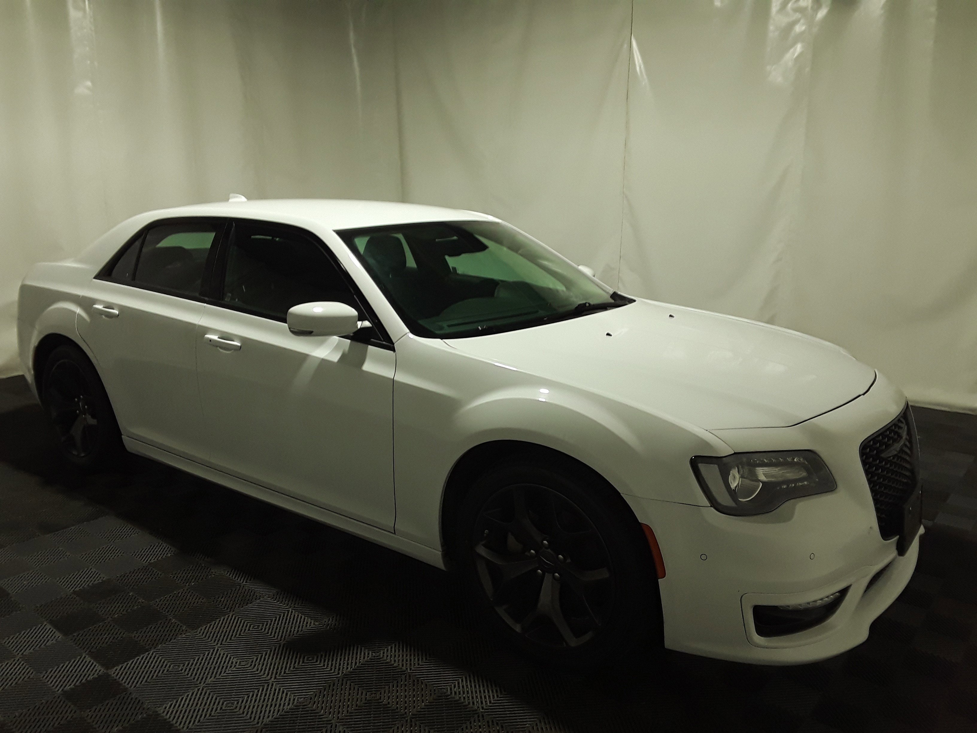 2022 Chrysler 300 Touring L RWD