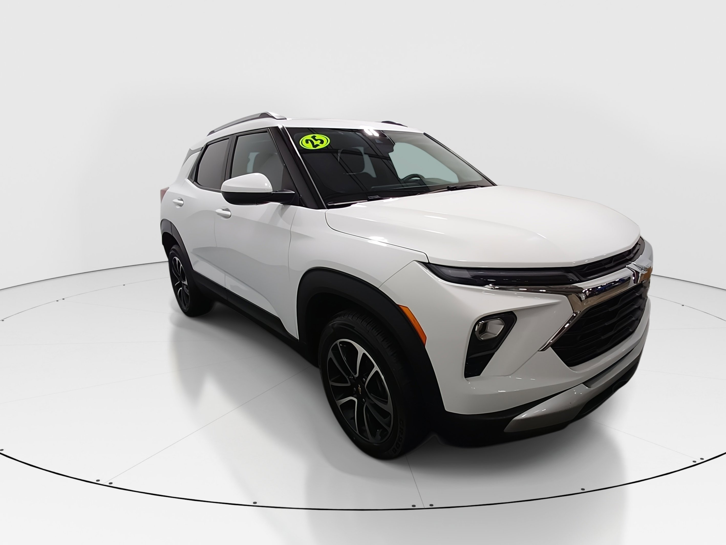 Used 2025 Chevrolet Trailblazer AWD 4dr LT