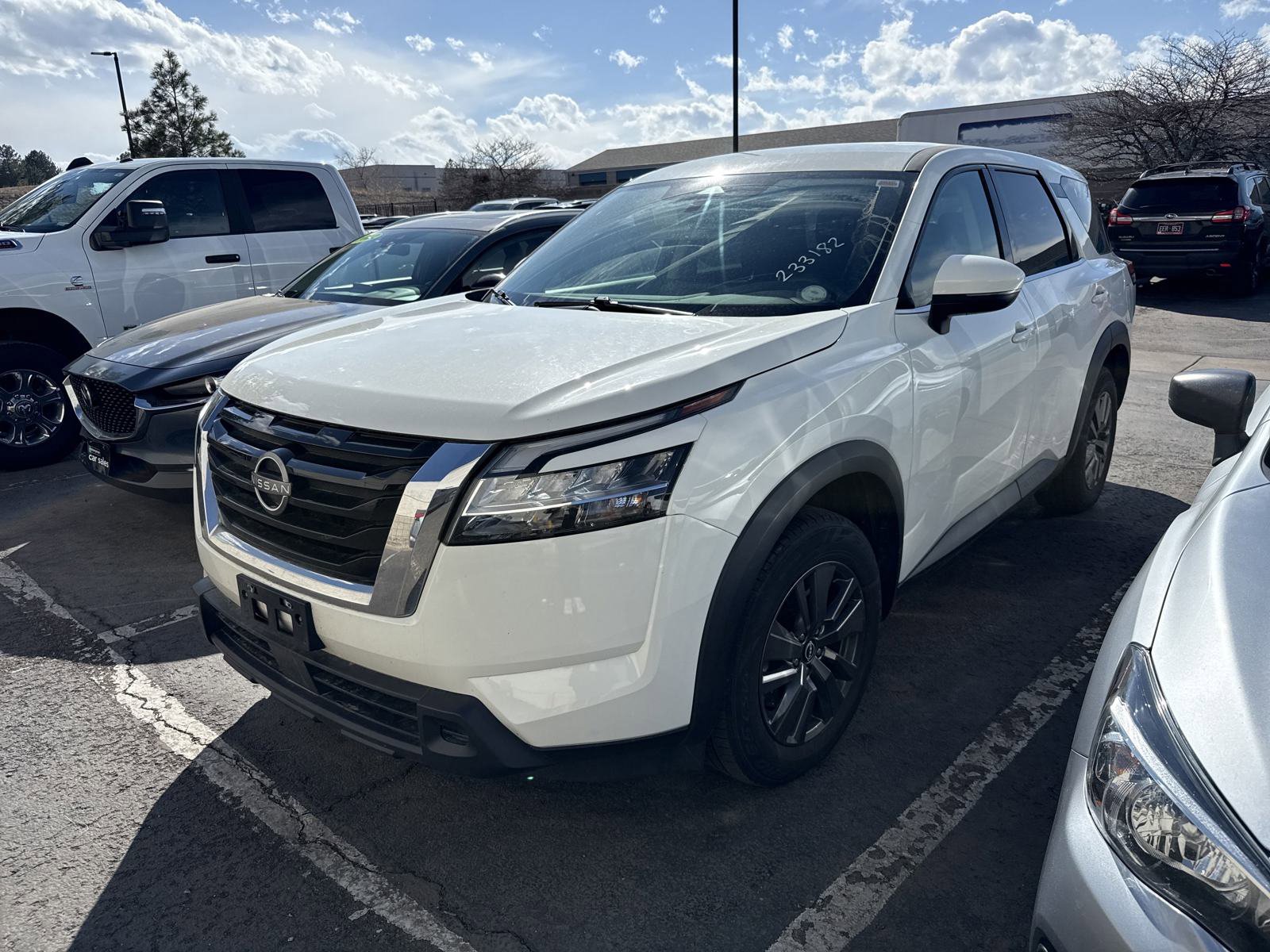 2022 Nissan Pathfinder S 4WD