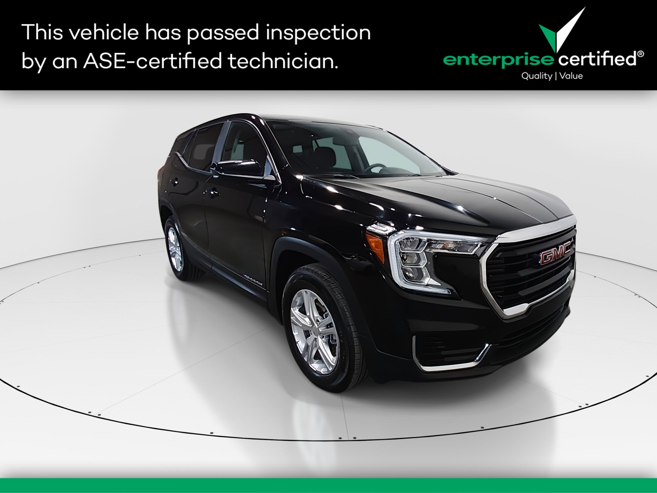2024 GMC Terrain SLE's photo