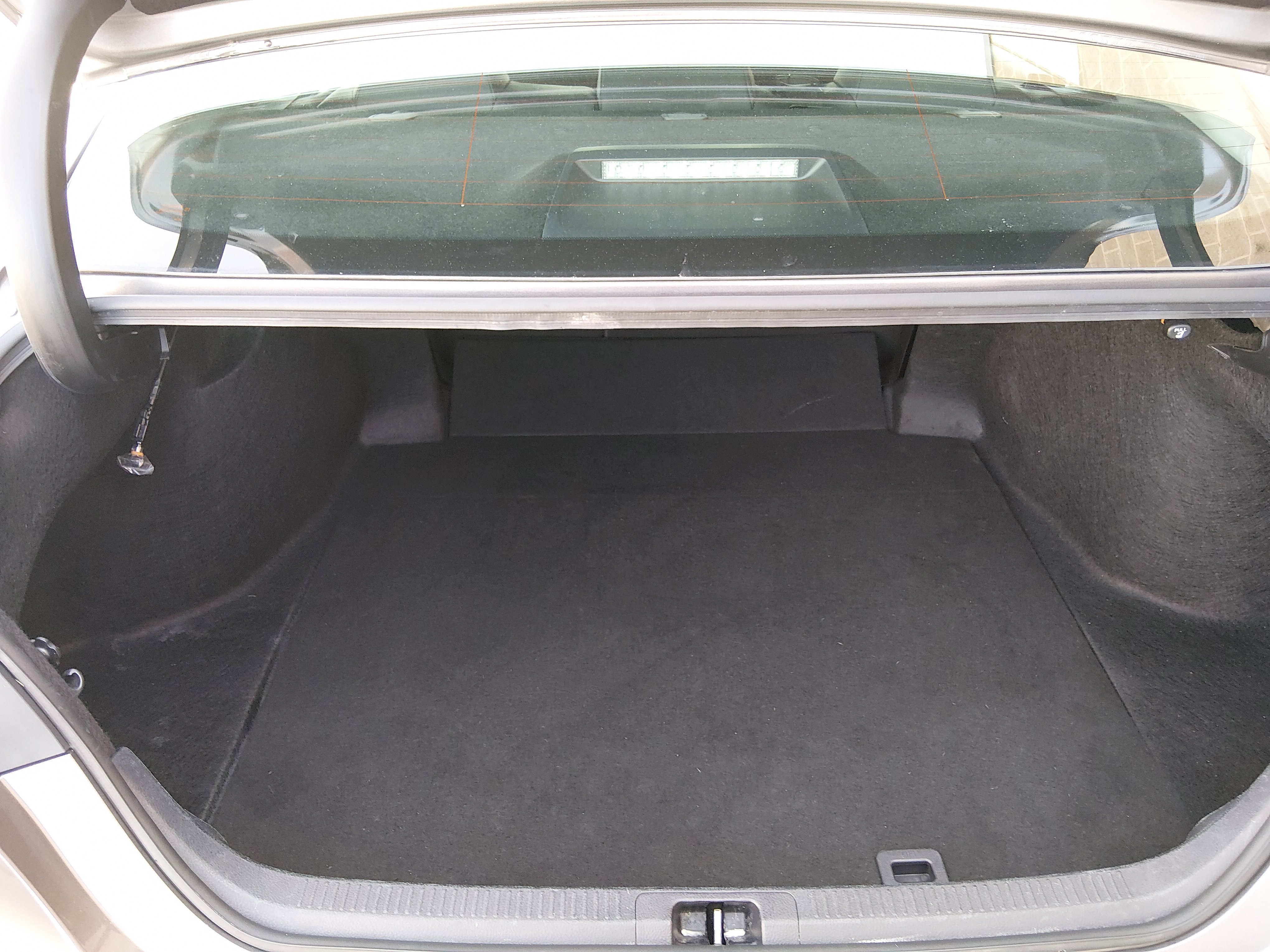 2024 Toyota Camry SE - Photo 11