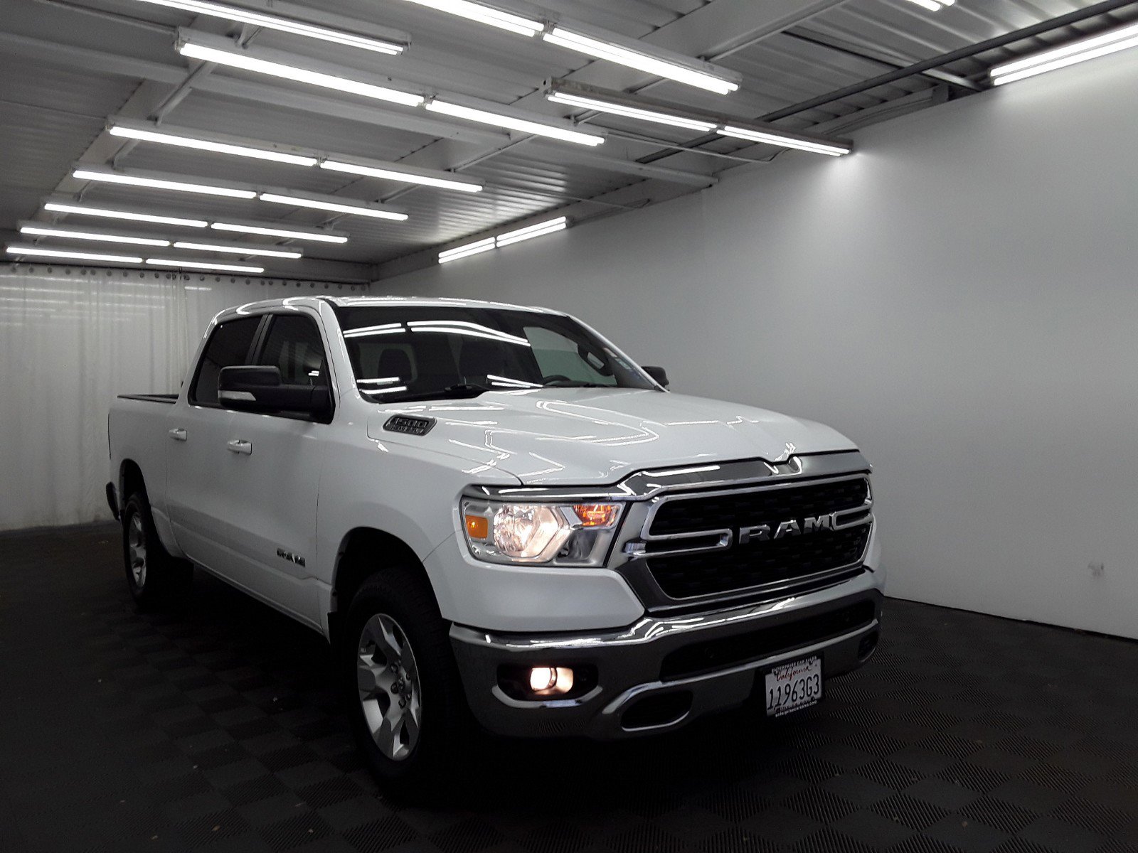 2022 Ram 1500 Big Horn 4x4 Crew Cab 5'7