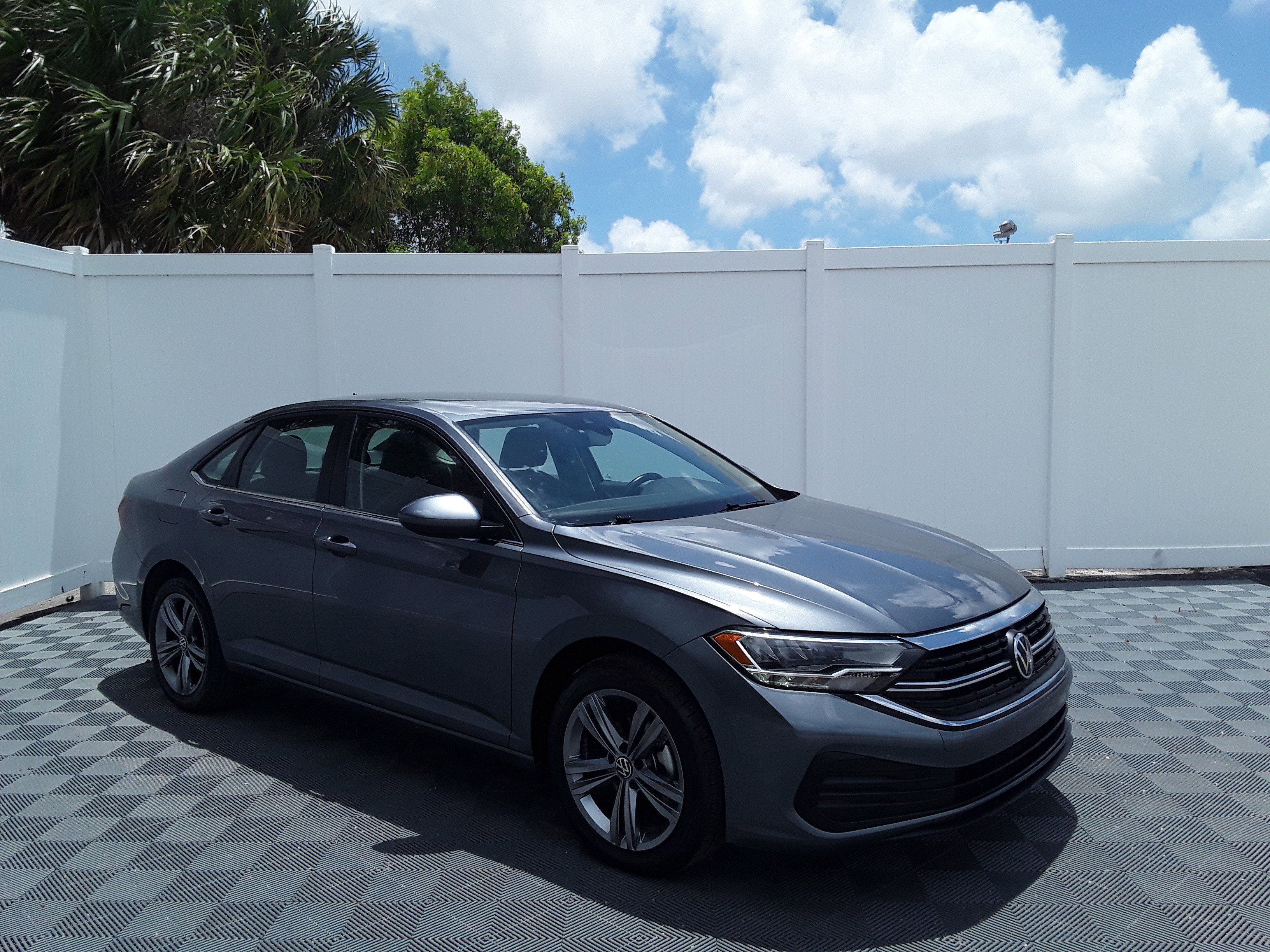 2024 Volkswagen Jetta SE Auto