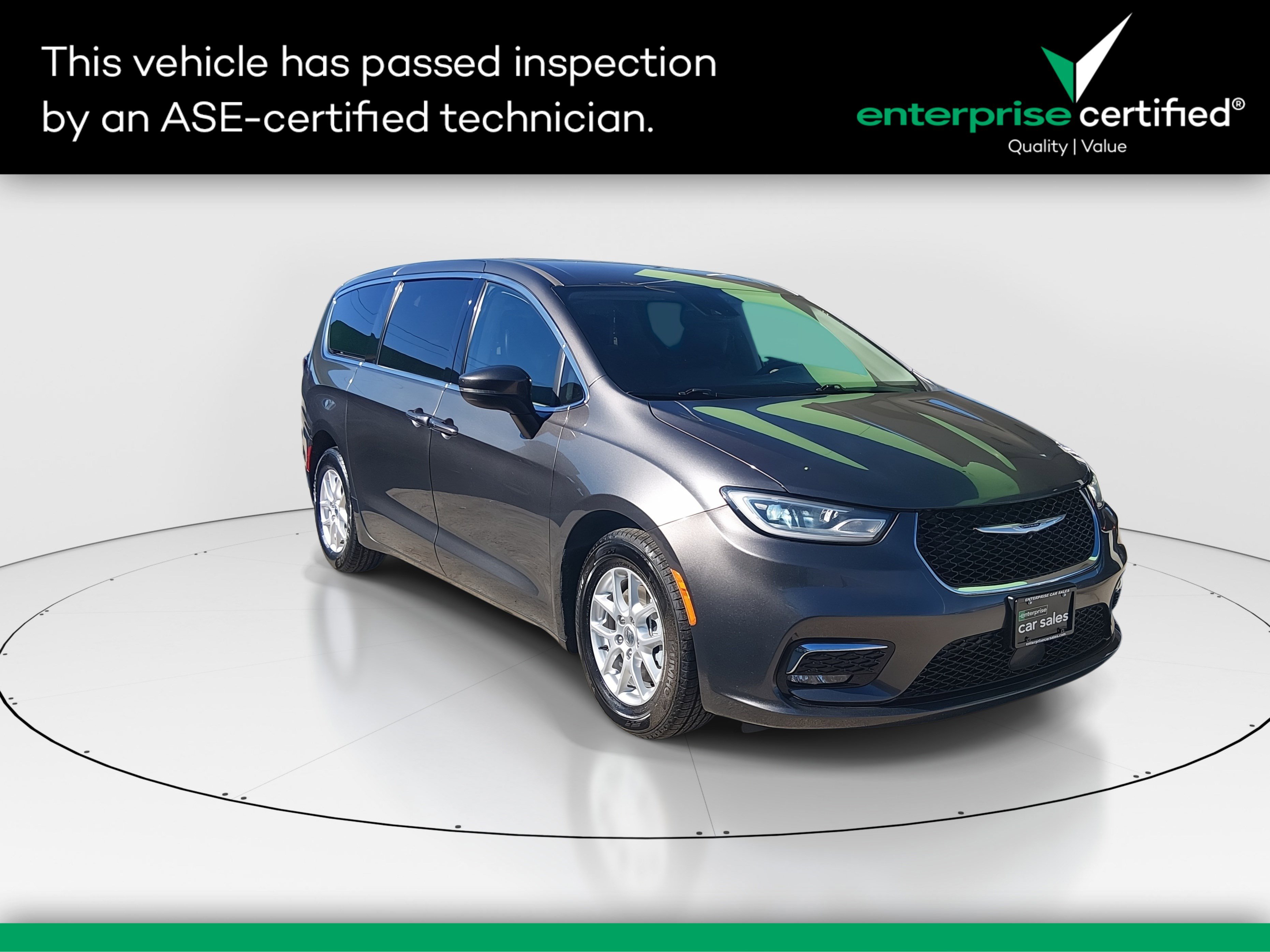 Used 2023 Chrysler Pacifica Touring L FWD