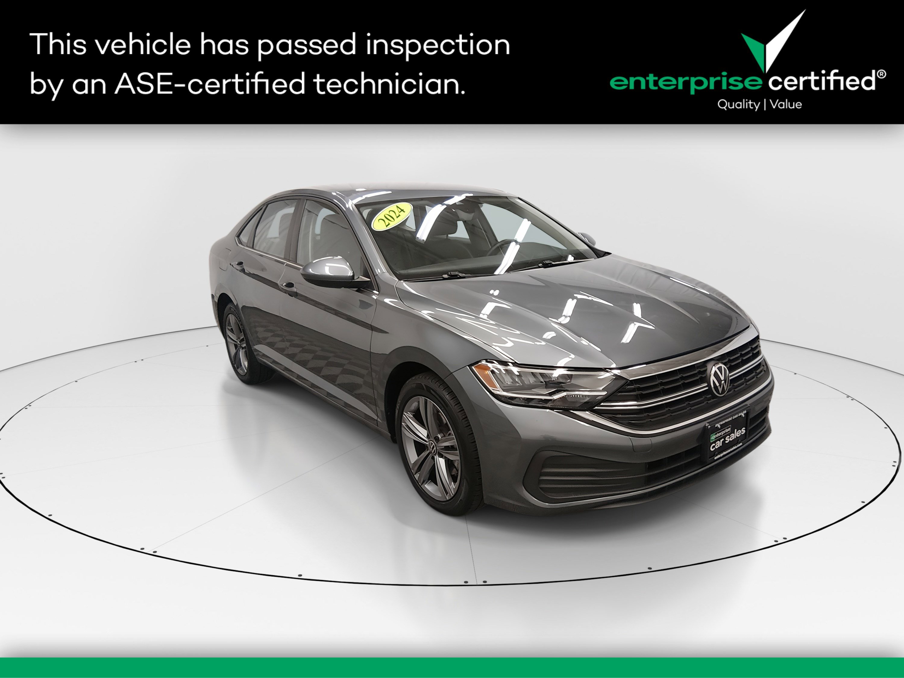 Used 2024 Volkswagen Jetta SE Auto